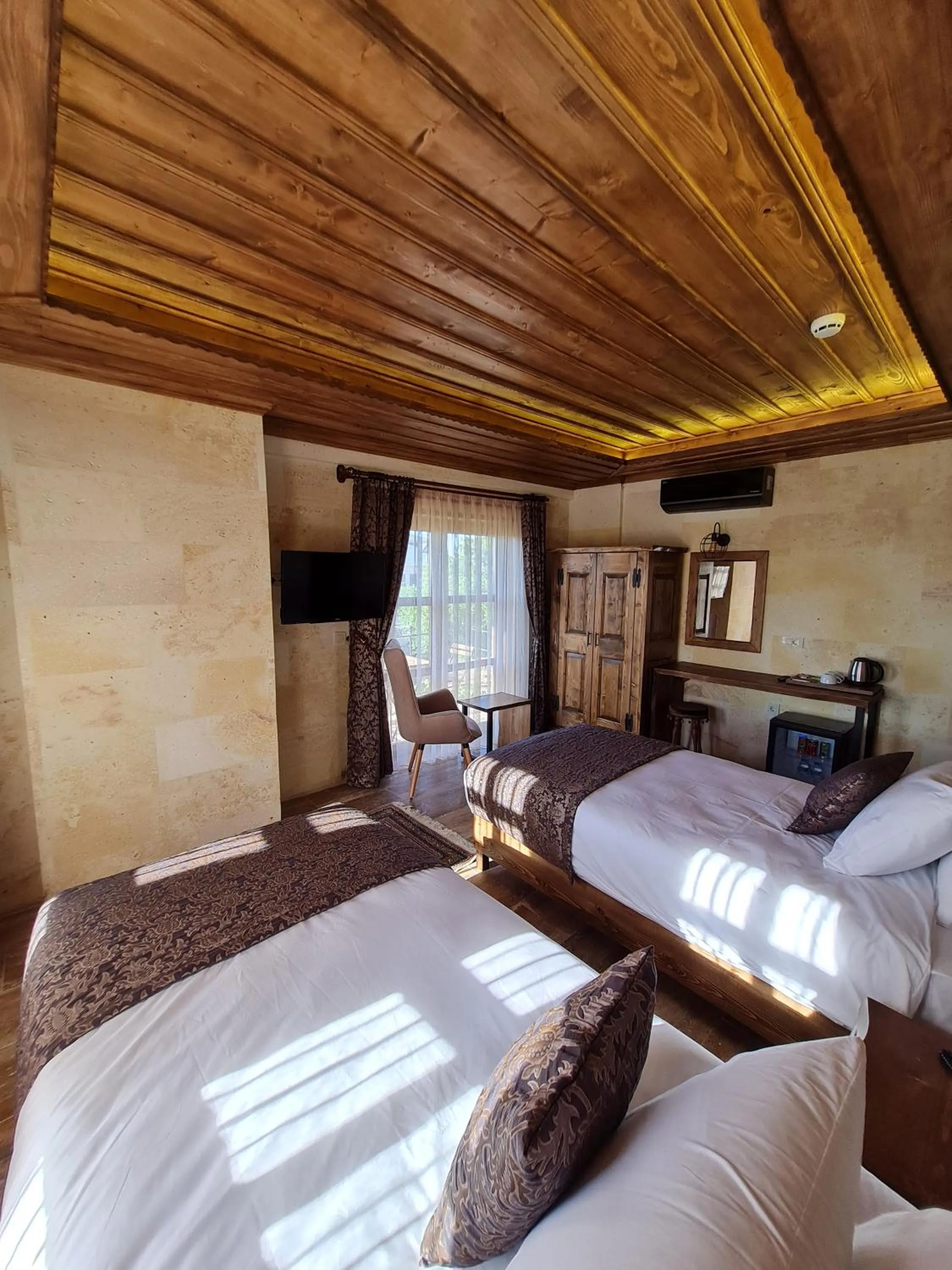 Photo of the whole room, Bed in Flavia Cappadocia Hotel