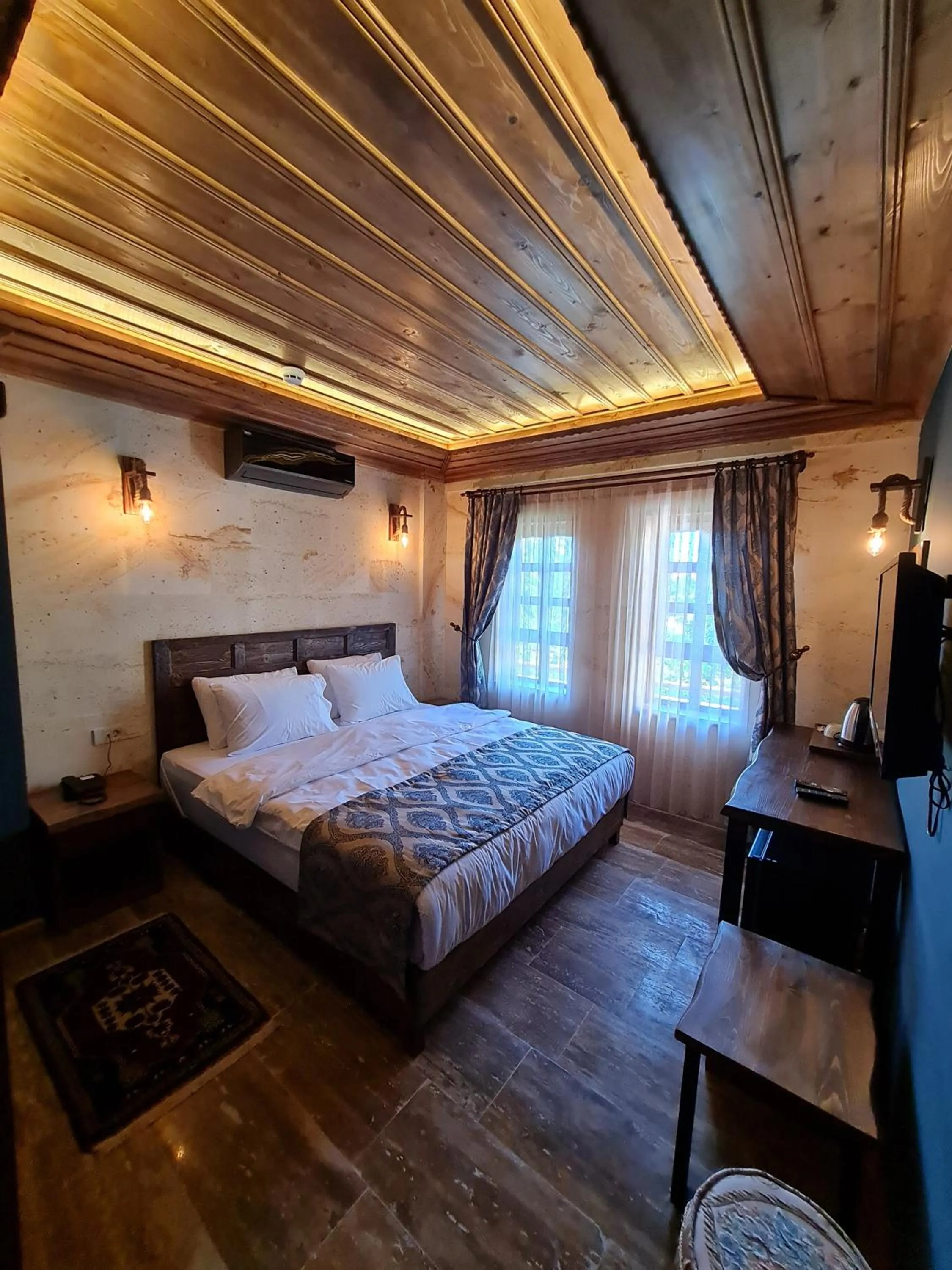 Photo of the whole room, Bed in Flavia Cappadocia Hotel