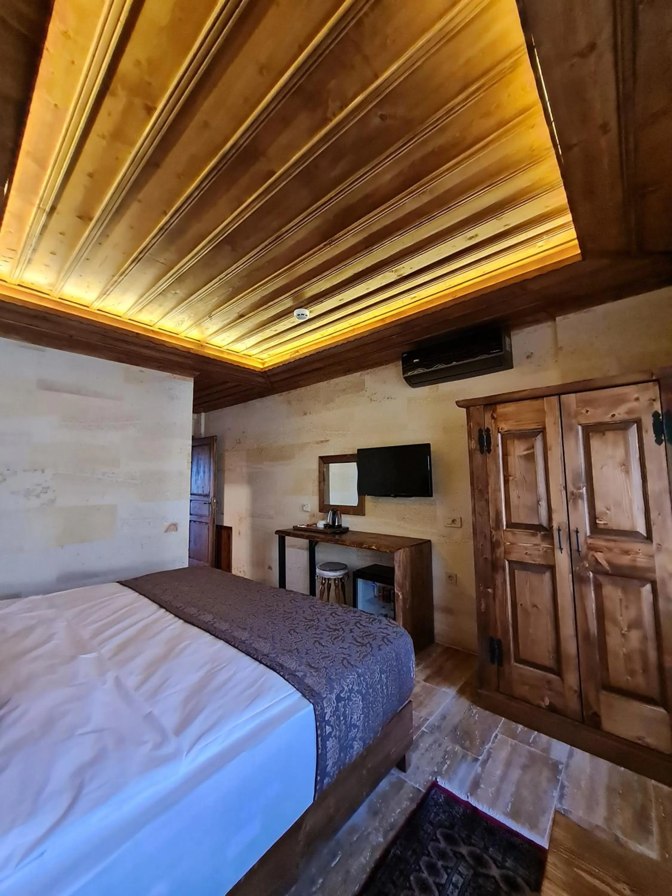 Photo of the whole room, Bed in Flavia Cappadocia Hotel