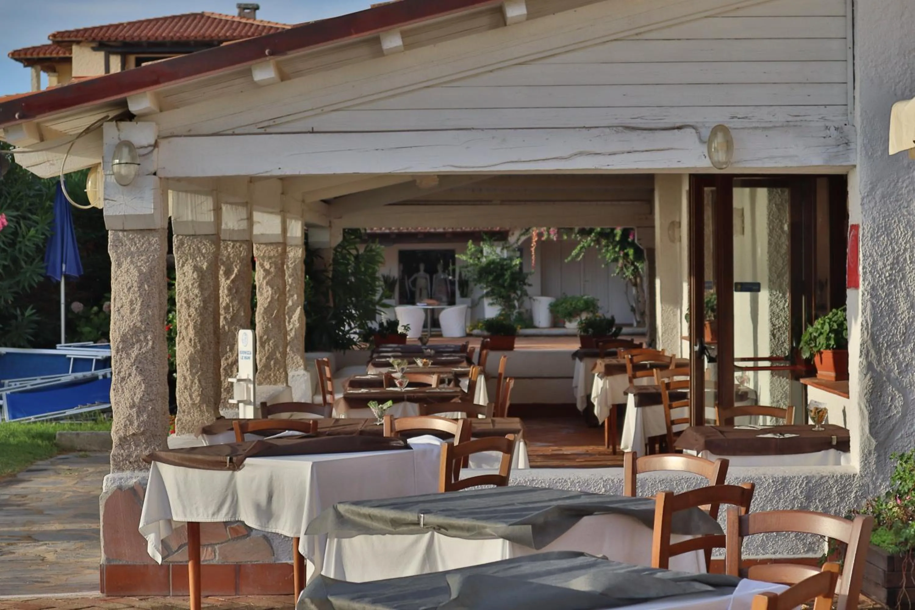 Restaurant/places to eat in IHR Hotel San Paolo