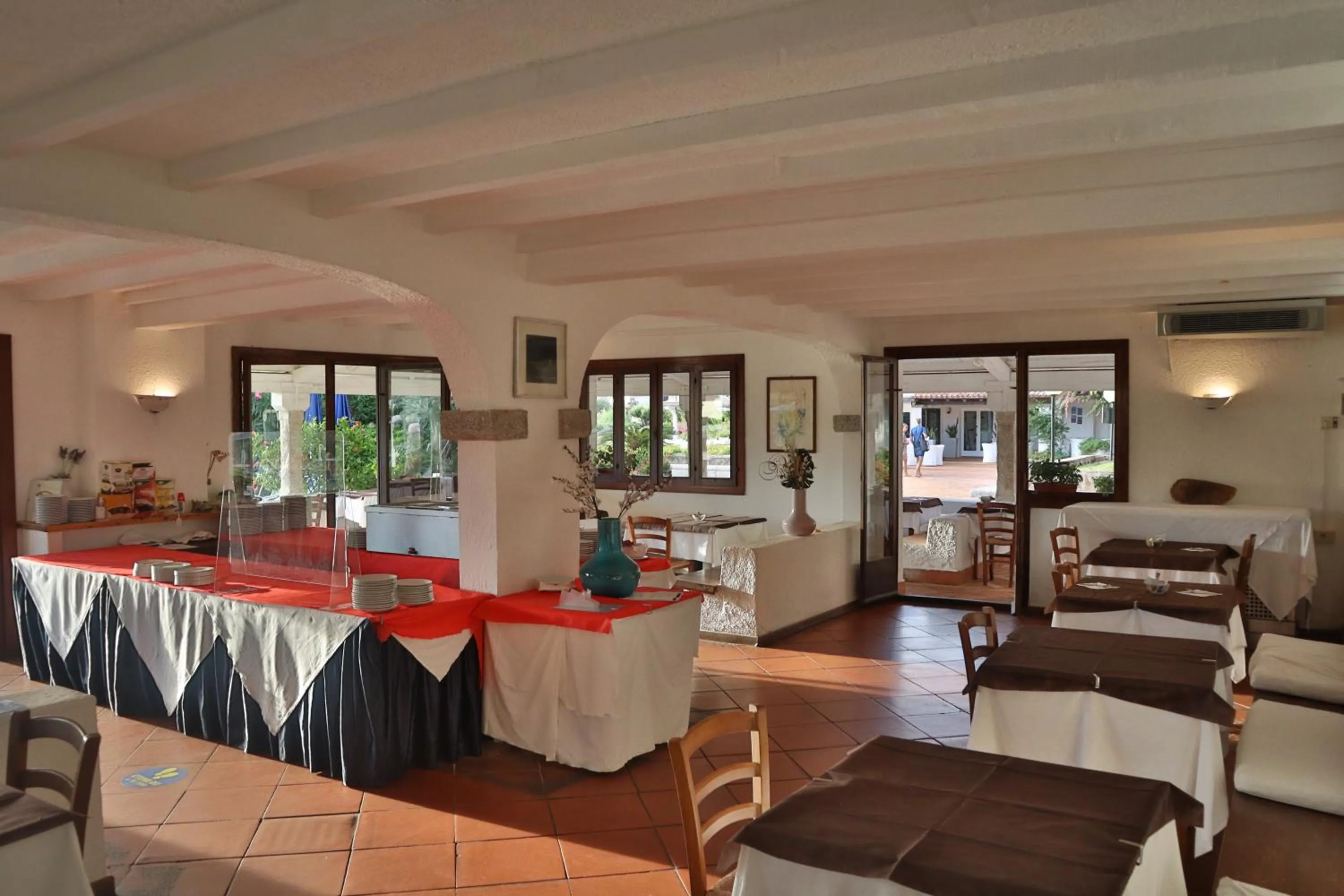 Restaurant/places to eat in IHR Hotel San Paolo
