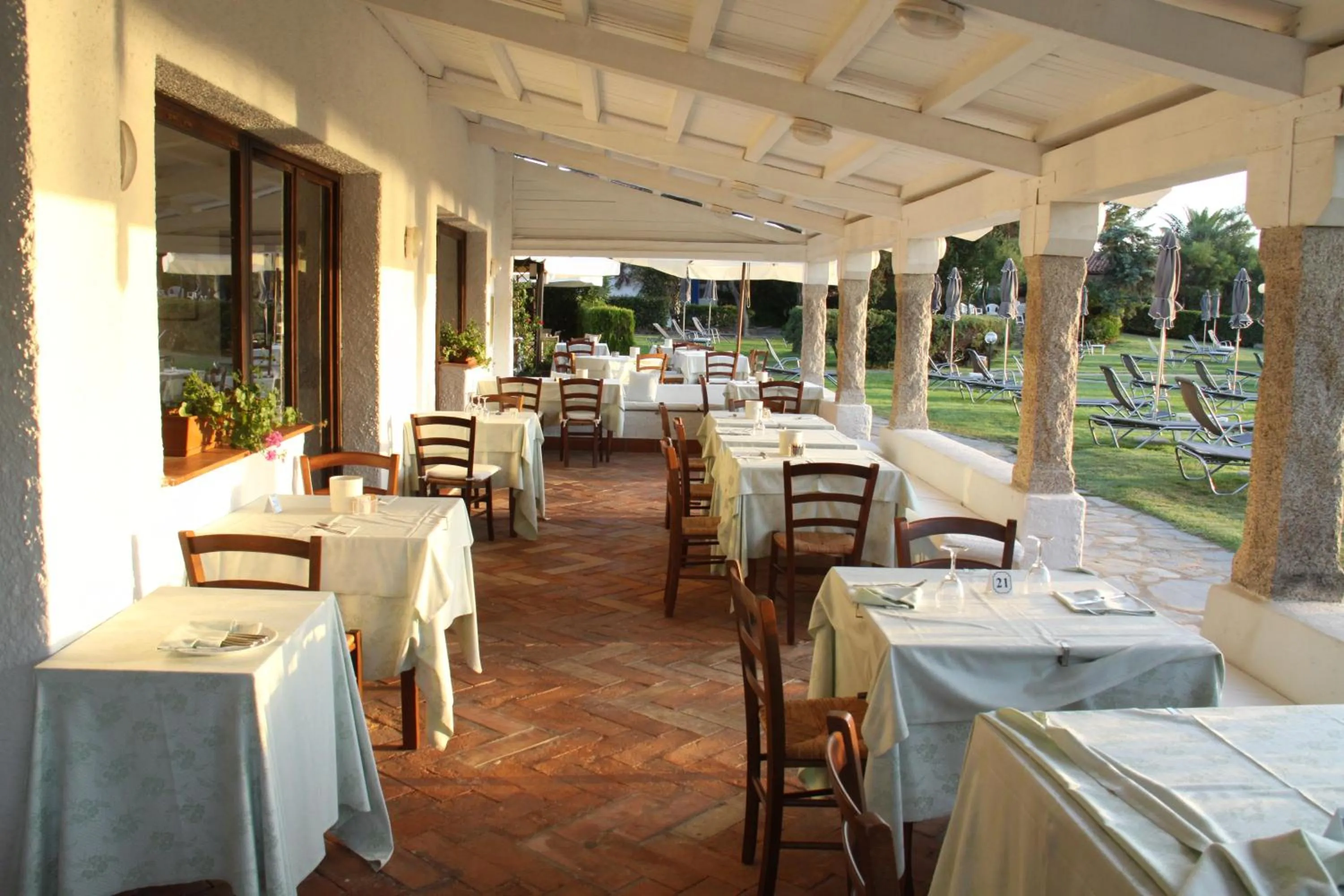 Patio in IHR Hotel San Paolo