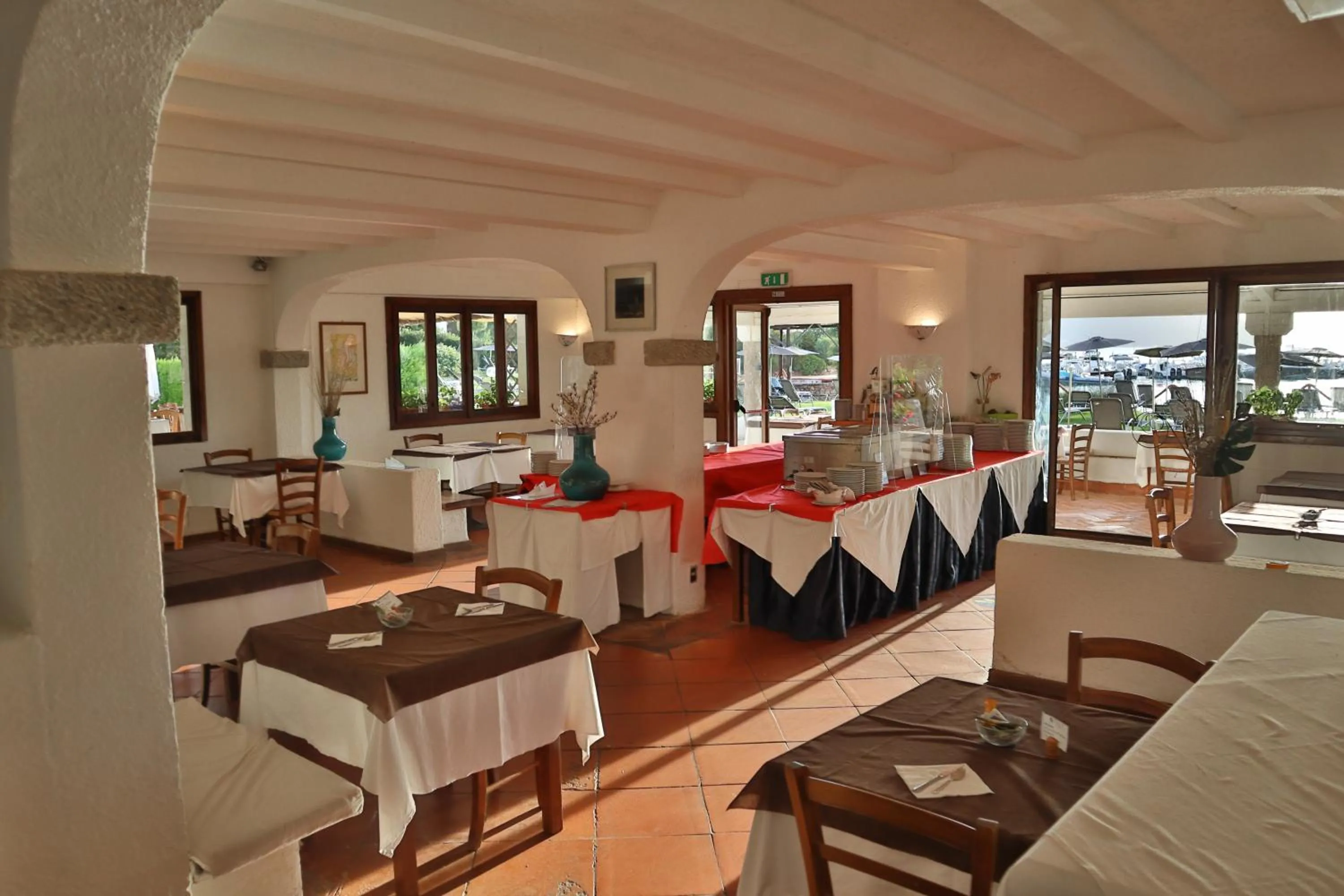 Restaurant/places to eat in IHR Hotel San Paolo