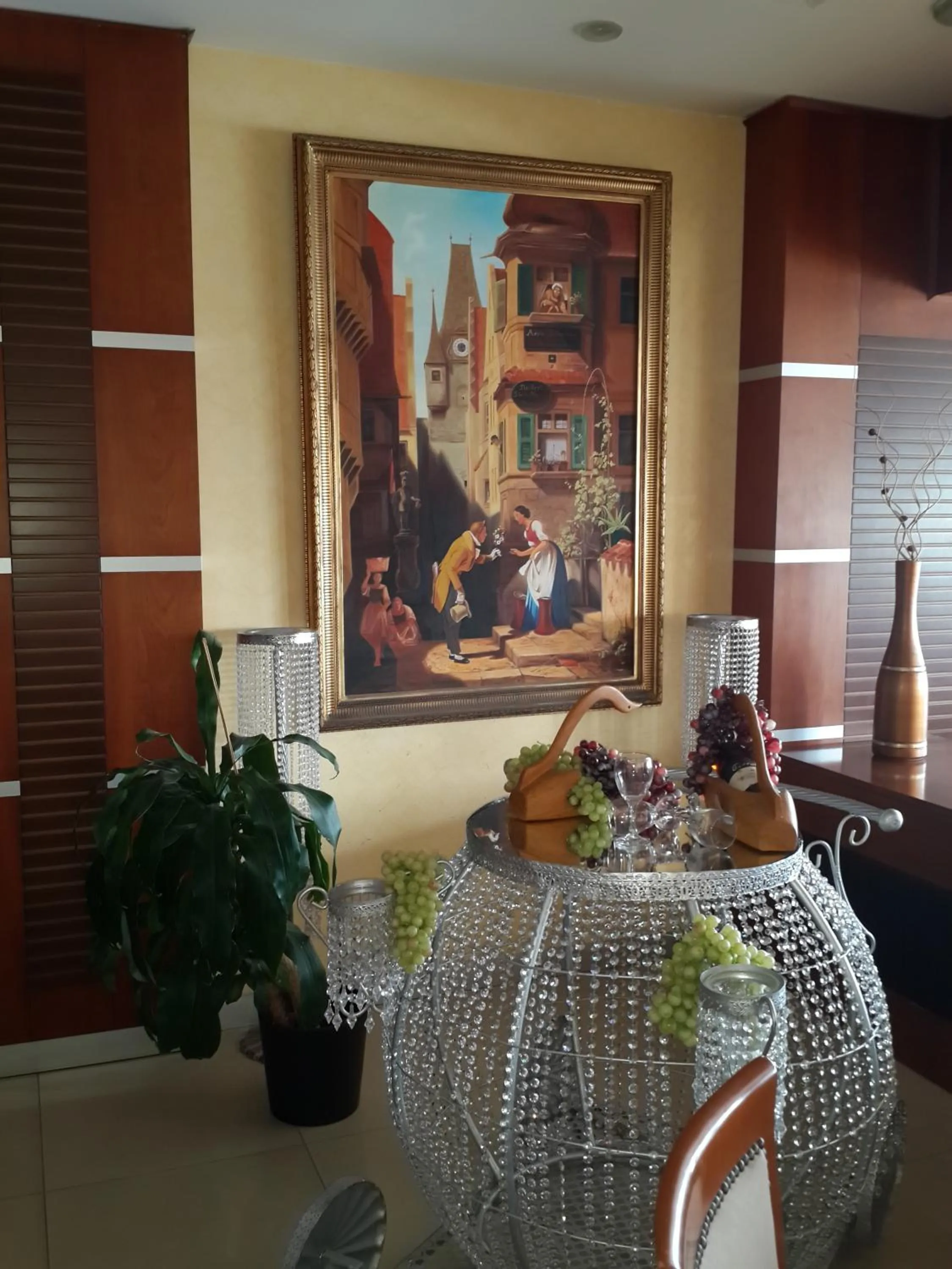 Restaurant/places to eat in Lara Otel