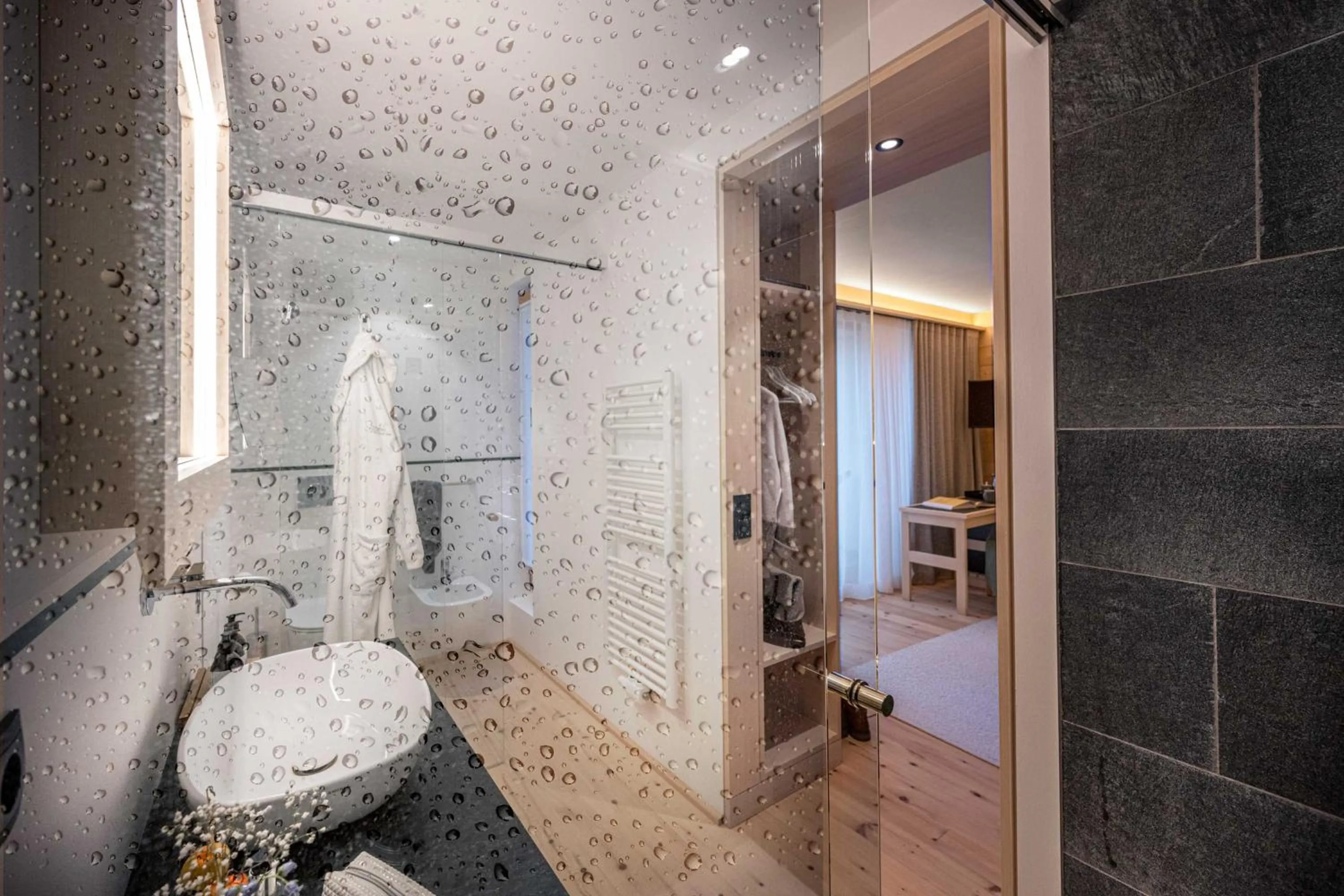 Bathroom in Naturhotel Saalerwirt