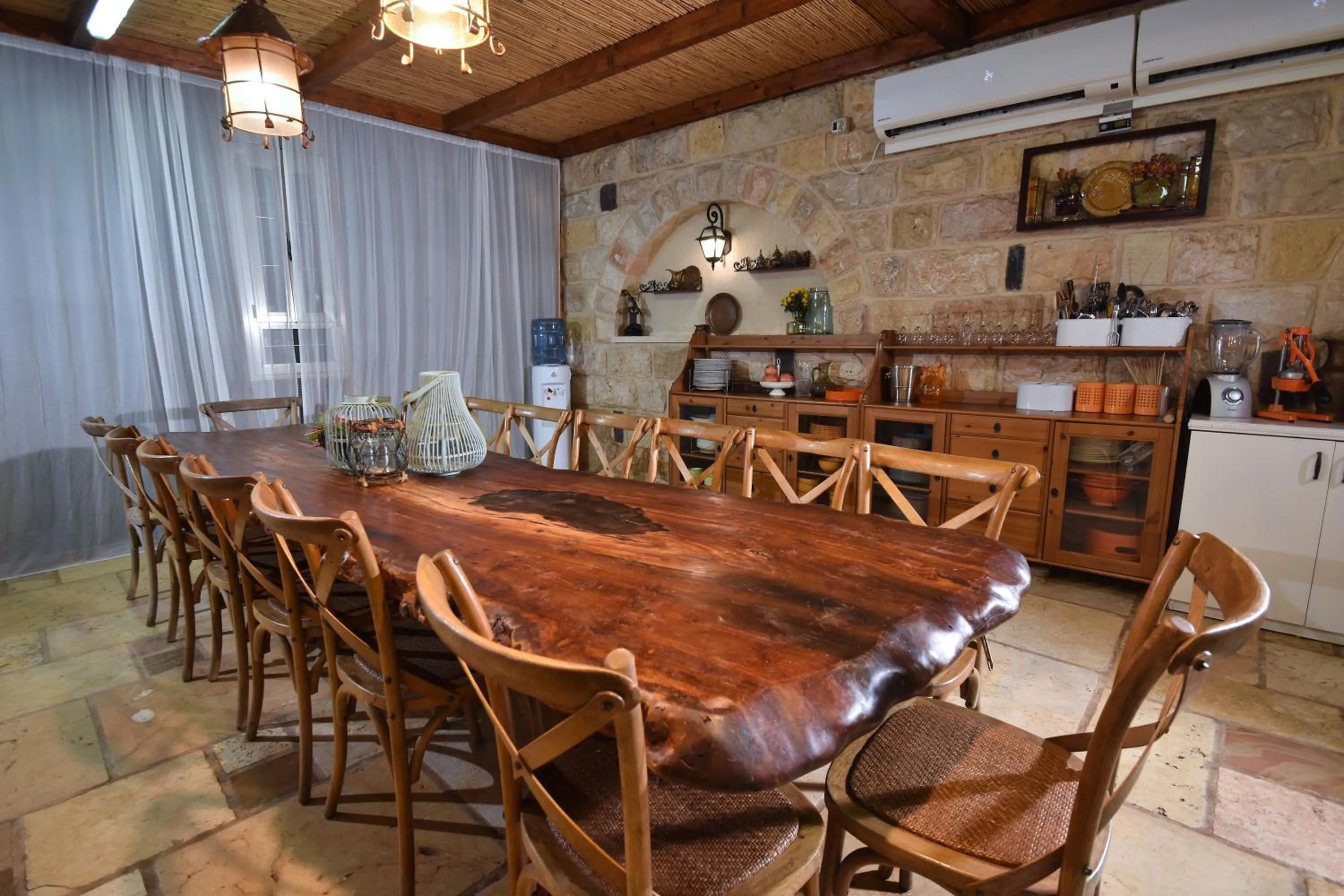 Communal kitchen in The Mansion In Had Ness