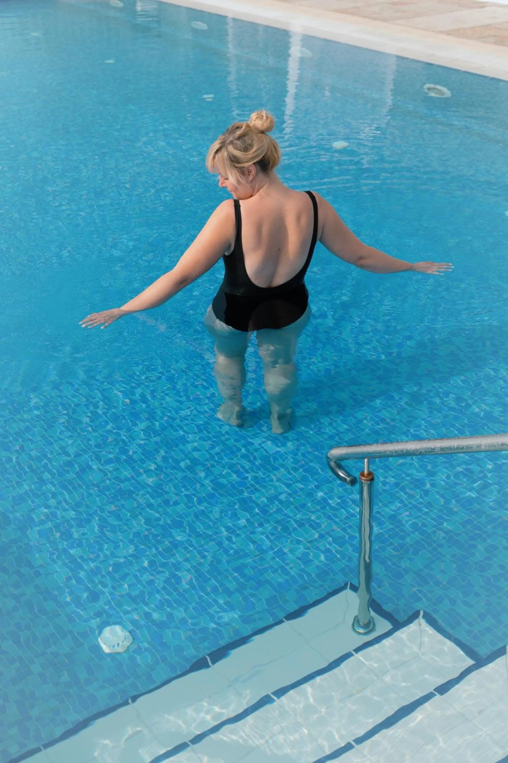 Swimming pool in The Mansion In Had Ness