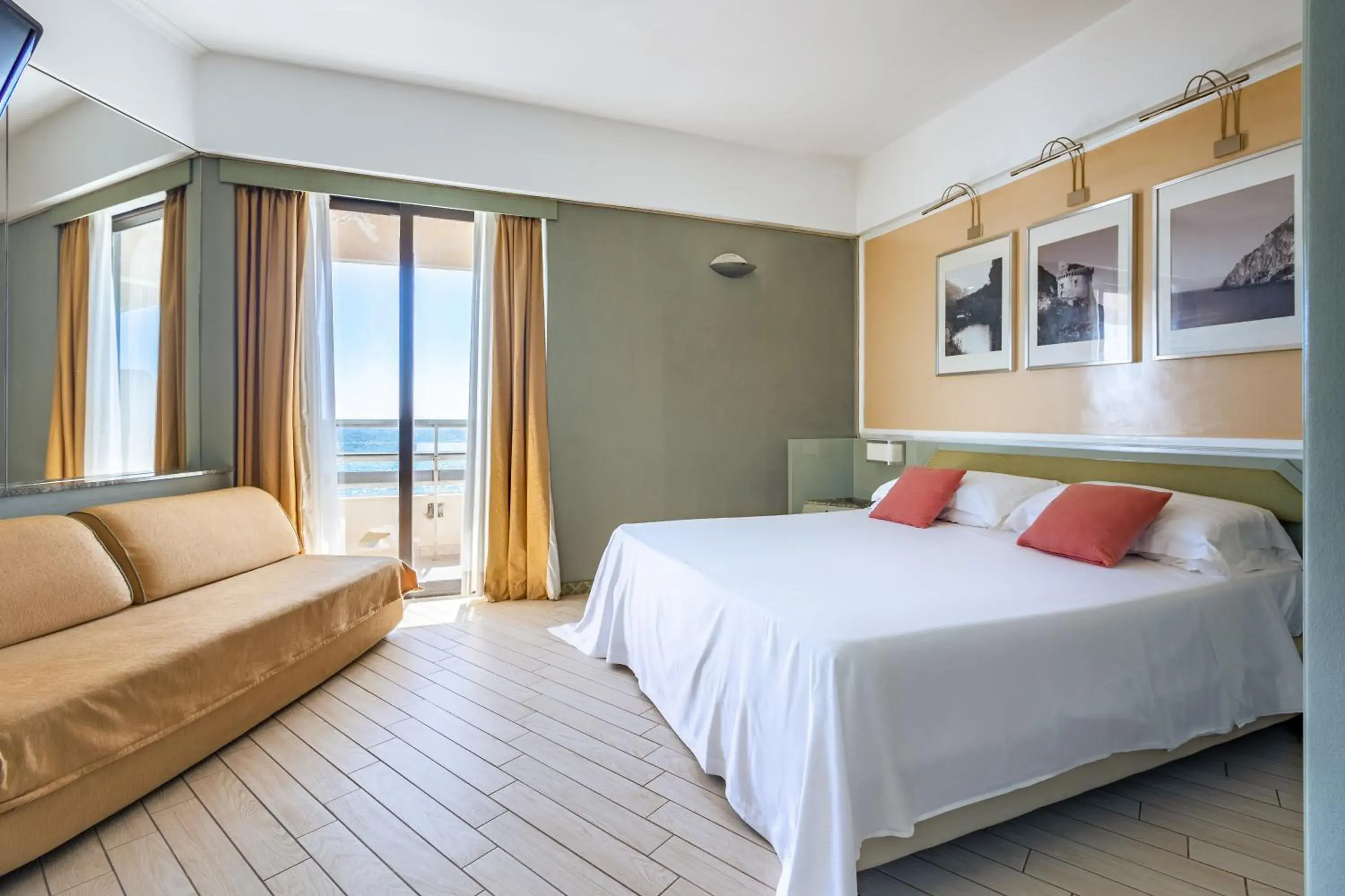 Bed in Circeo Park Hotel Bed in Circeo Park Hotel