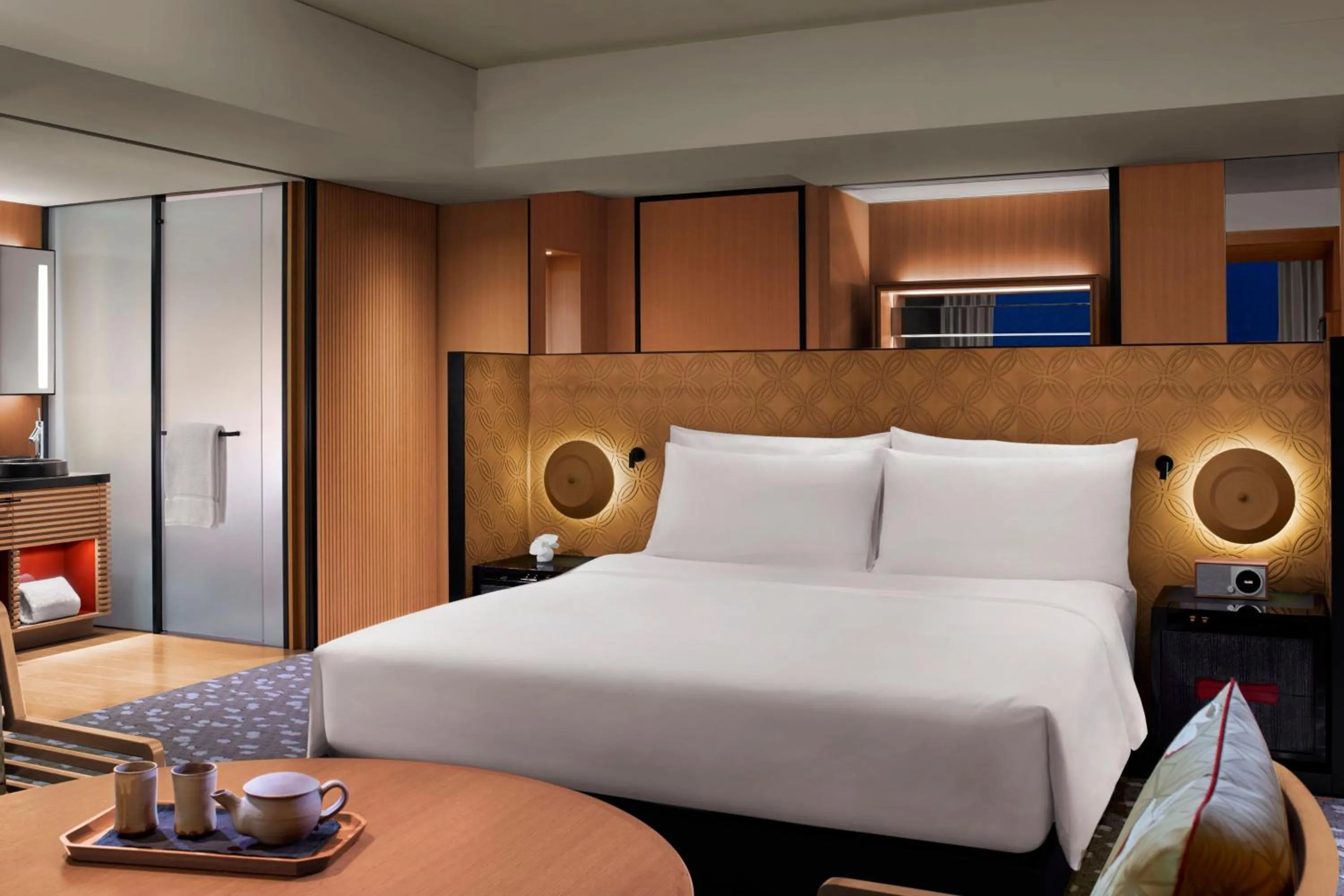 Photo of the whole room, Bed in The Ritz-Carlton Kyoto