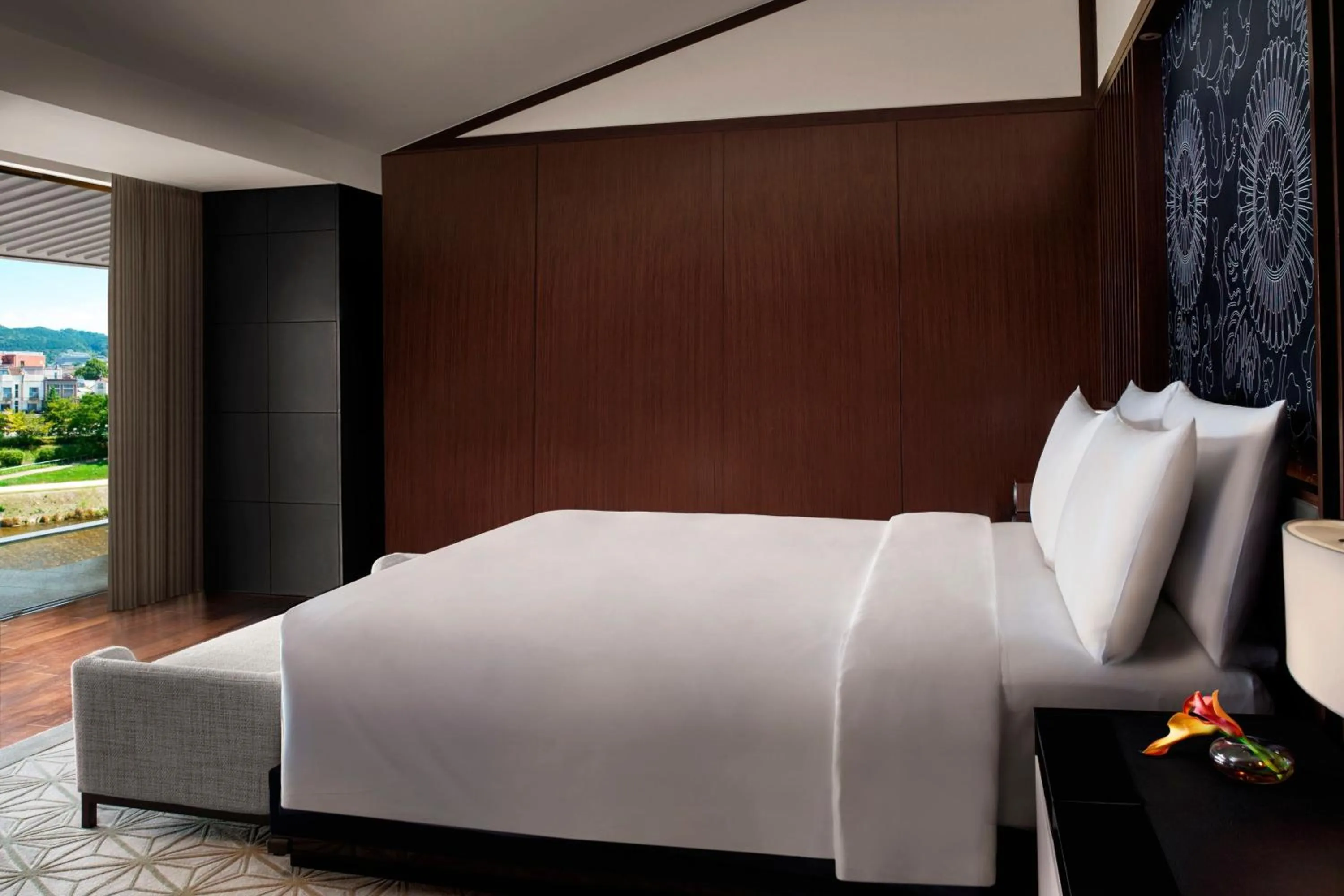 Photo of the whole room, Bed in The Ritz-Carlton Kyoto