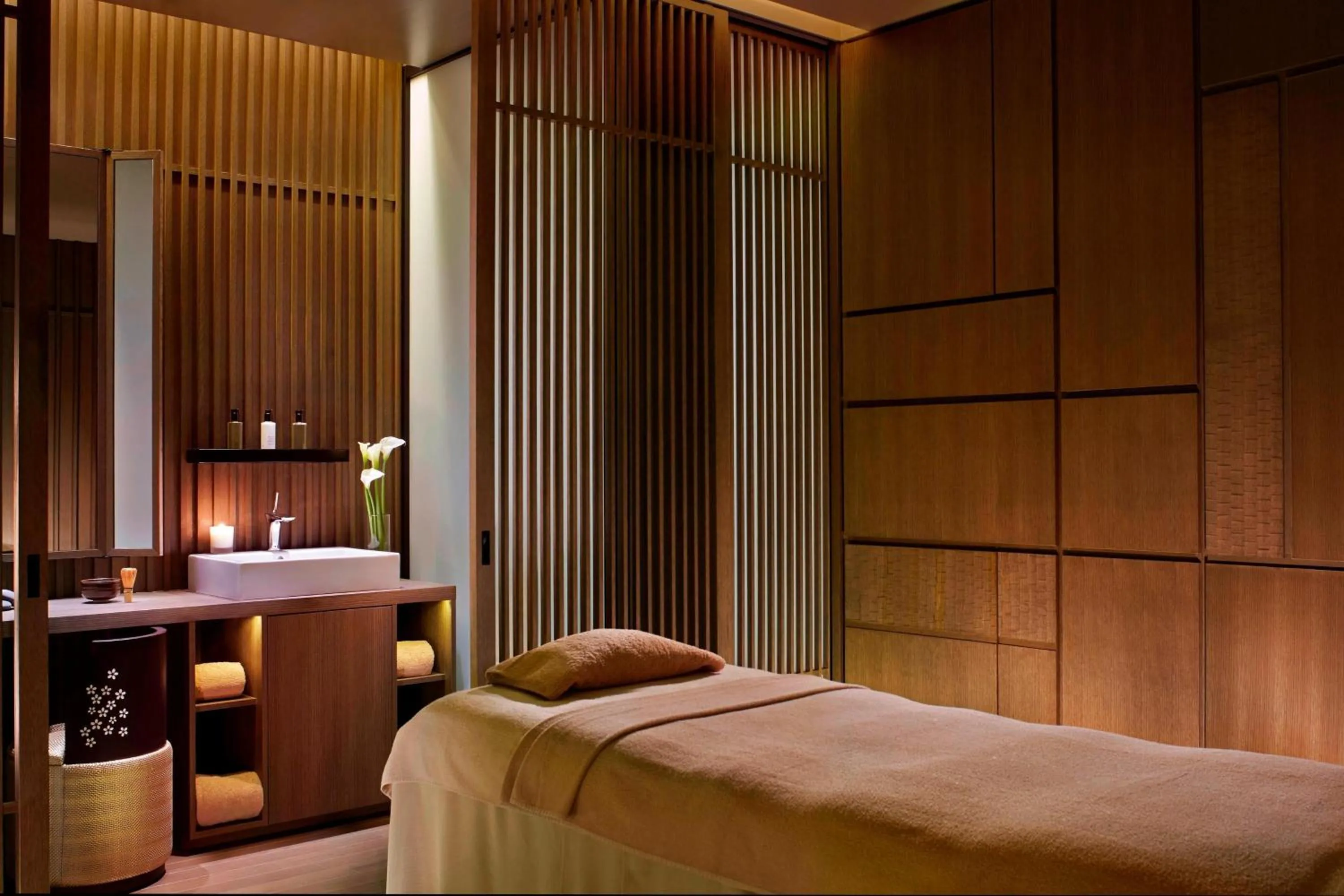 Spa and wellness centre/facilities, Bed in The Ritz-Carlton Kyoto