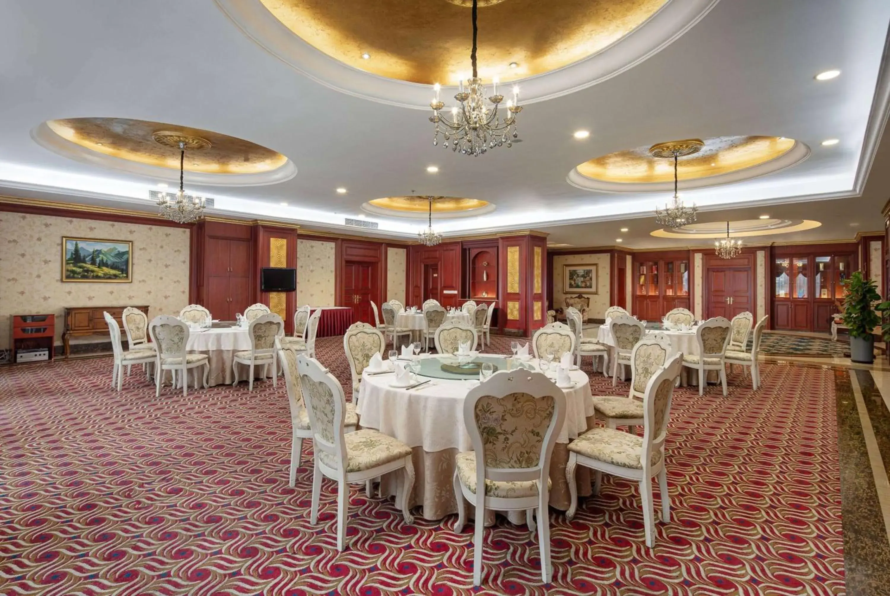 Restaurant/places to eat in Ramada Plaza by Wyndham Chongqing West Restaurant/places to eat in Ramada Plaza by Wyndham Chongqing West