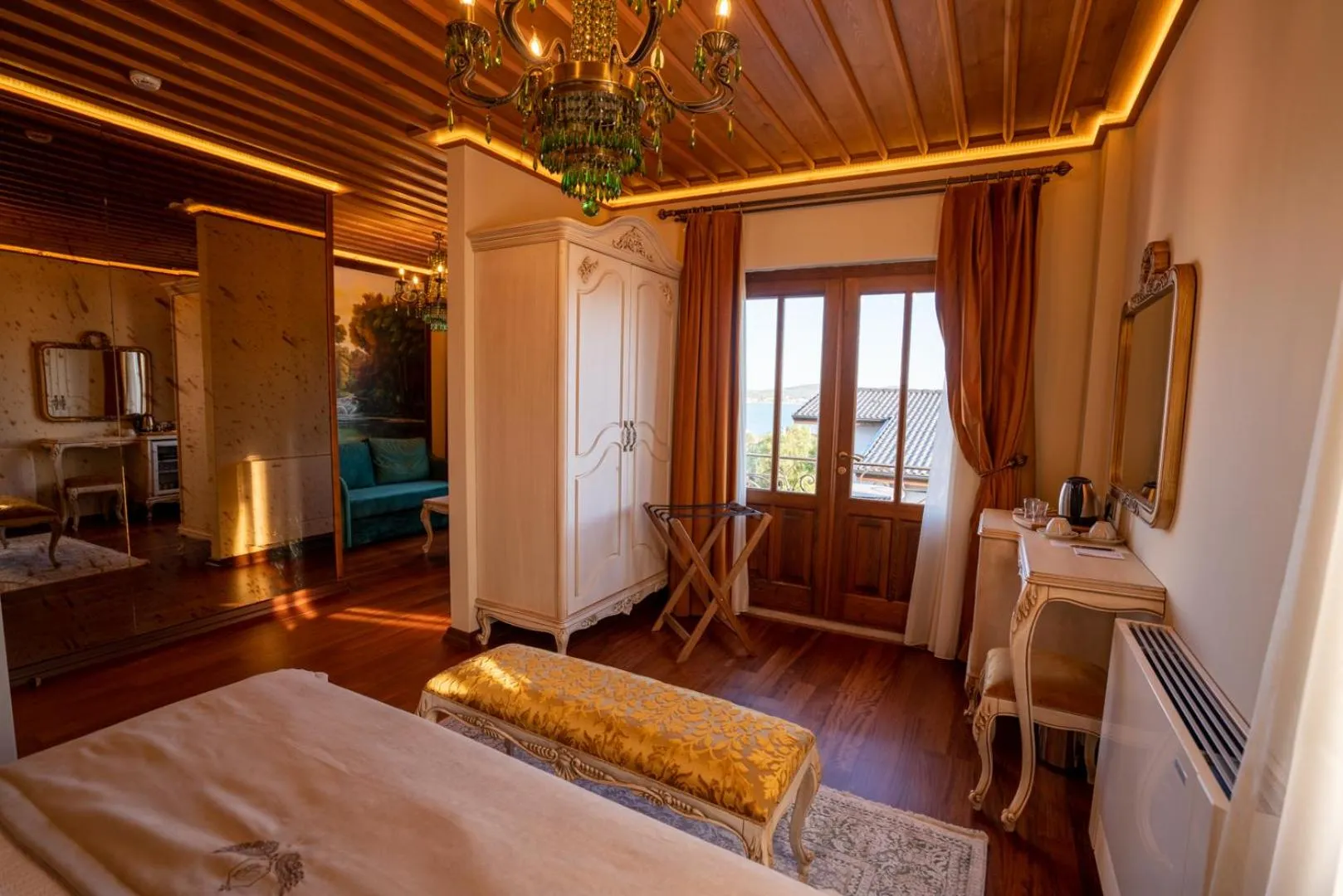 Communal lounge/ TV room in CUNDA BARADİEL Hotel