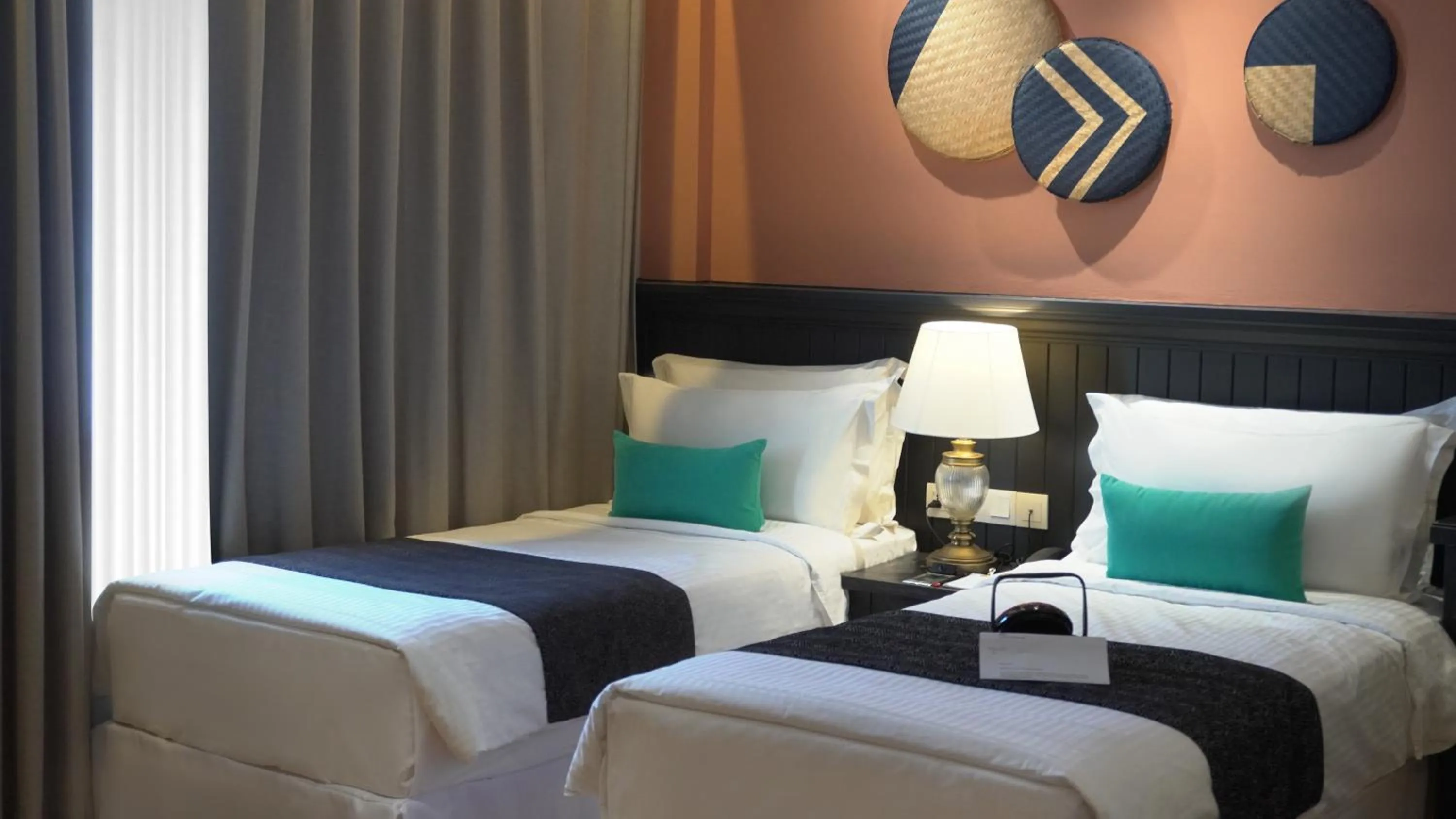 Shower, Bed in Sojourn Spa Hotel Melaka