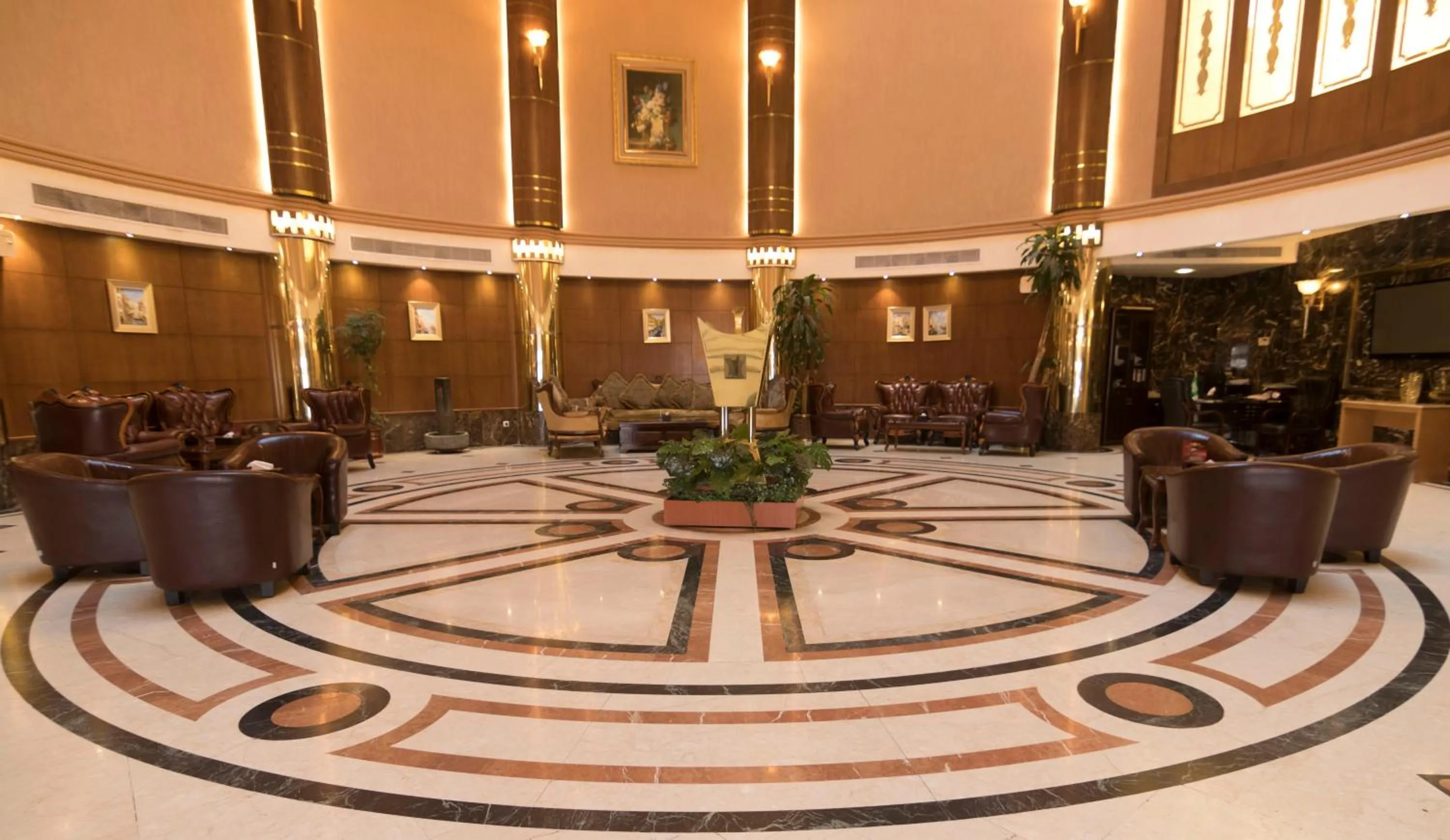 Lobby or reception in Sadeem Al Fajr Hotel Suites