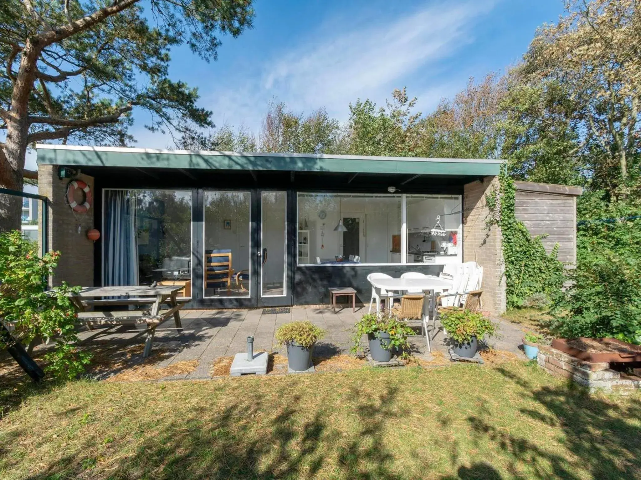 Bungalow near Dutch Beach & Family-Friendly Park Bungalow near Dutch Beach & Family-Friendly Park