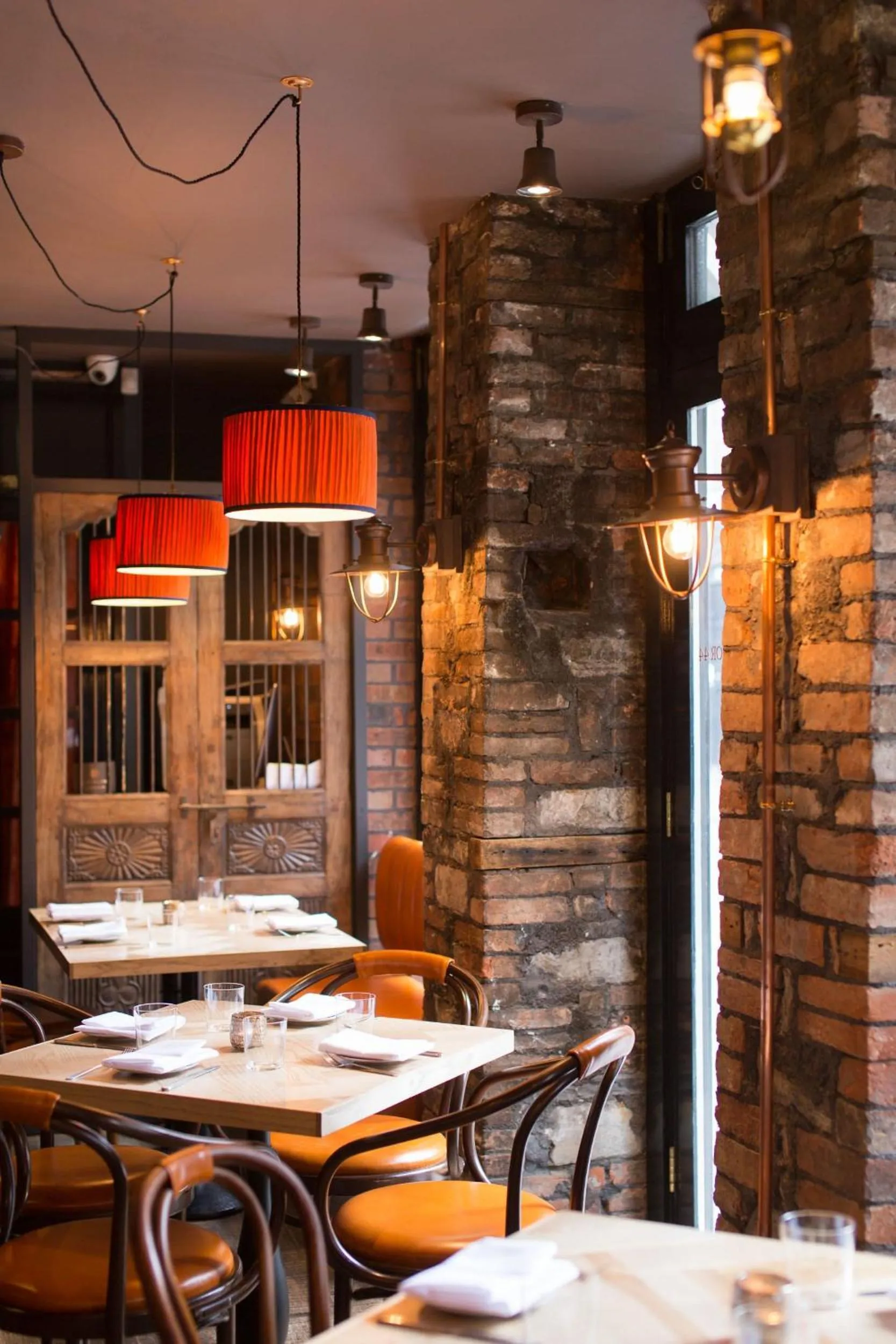 Restaurant/places to eat in Parador 44