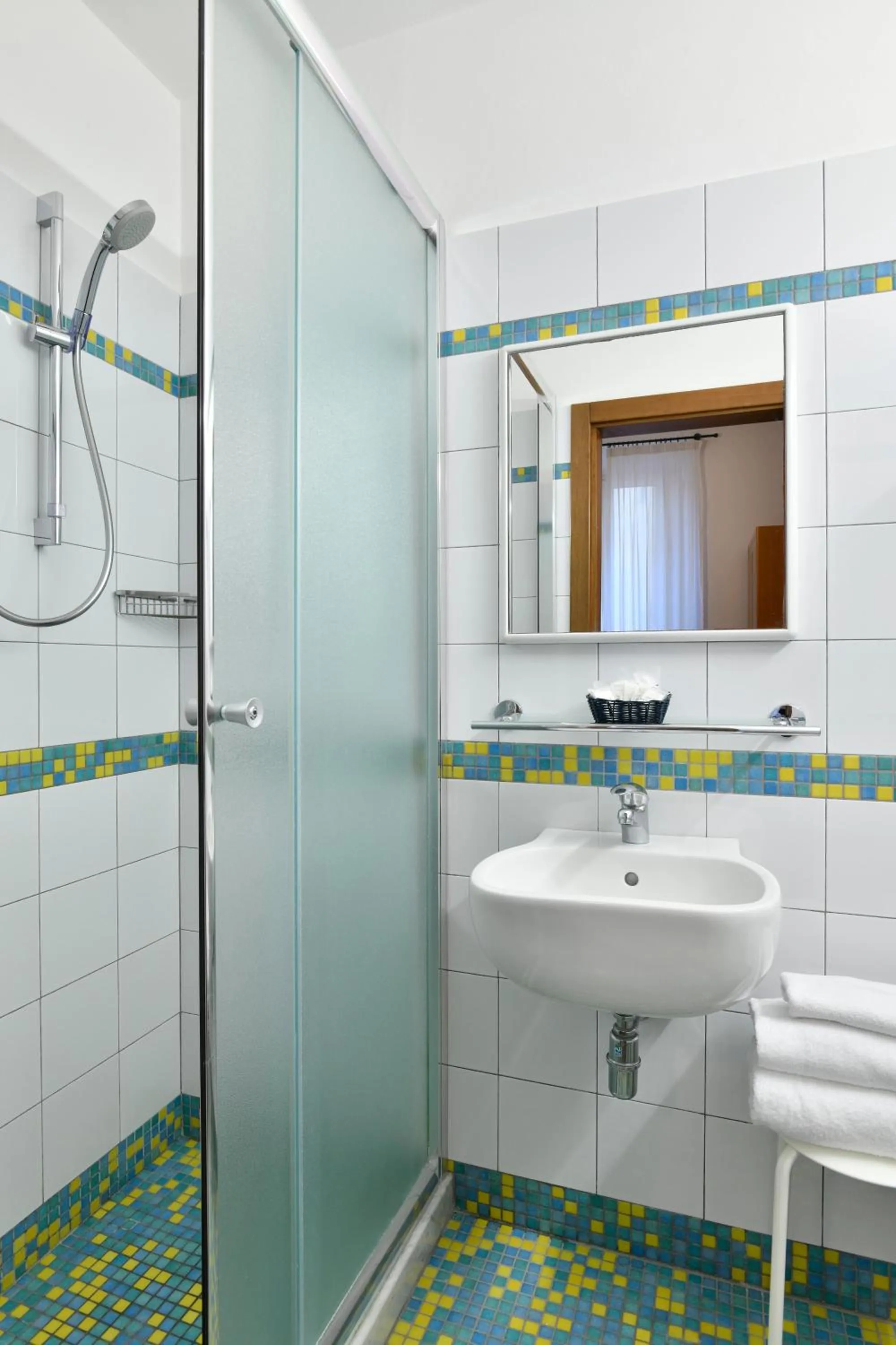 Bathroom in Hotel Nuova Italia