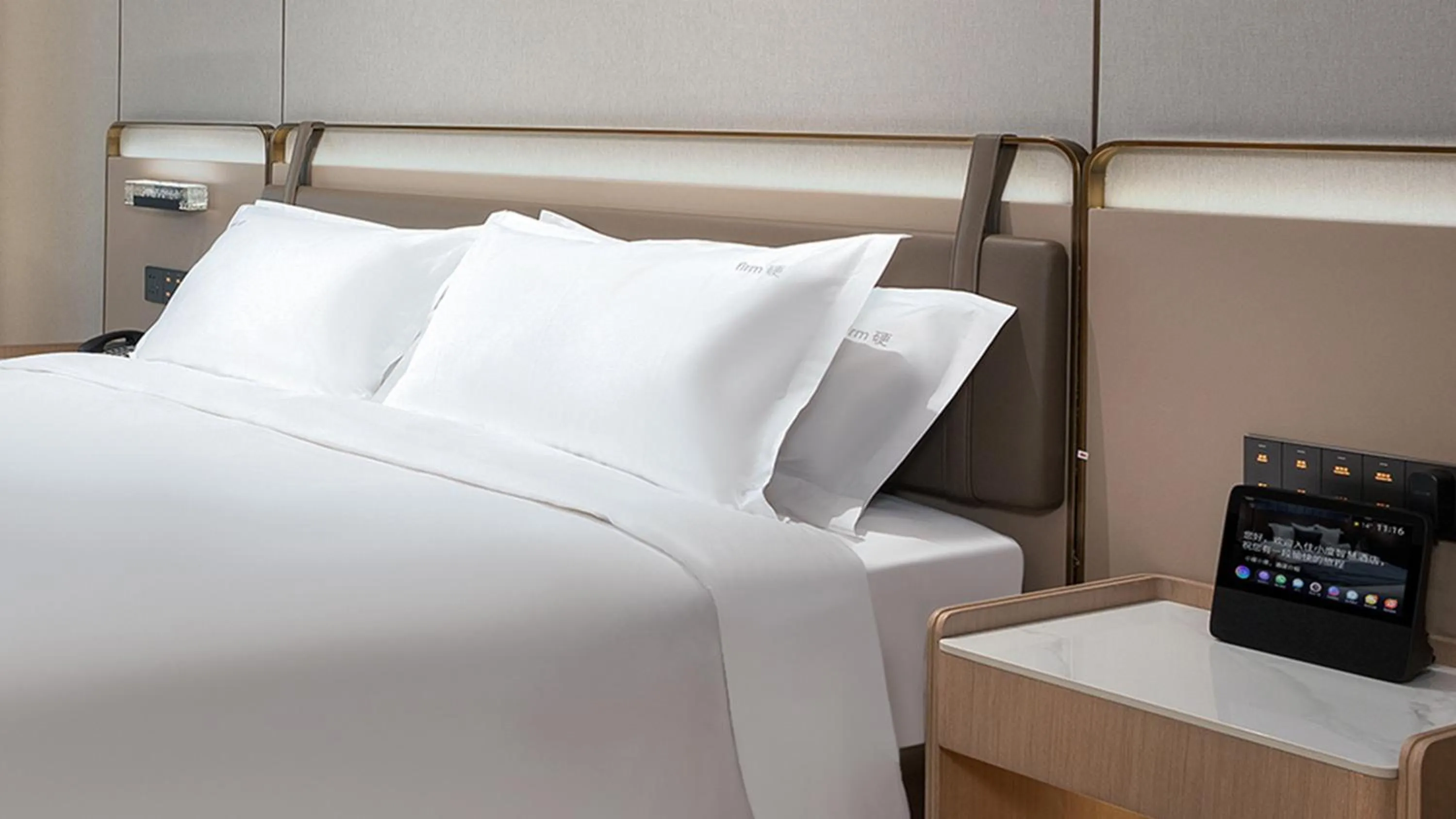 Photo of the whole room, Bed in Holiday Inn Changsha Malanshan by IHG