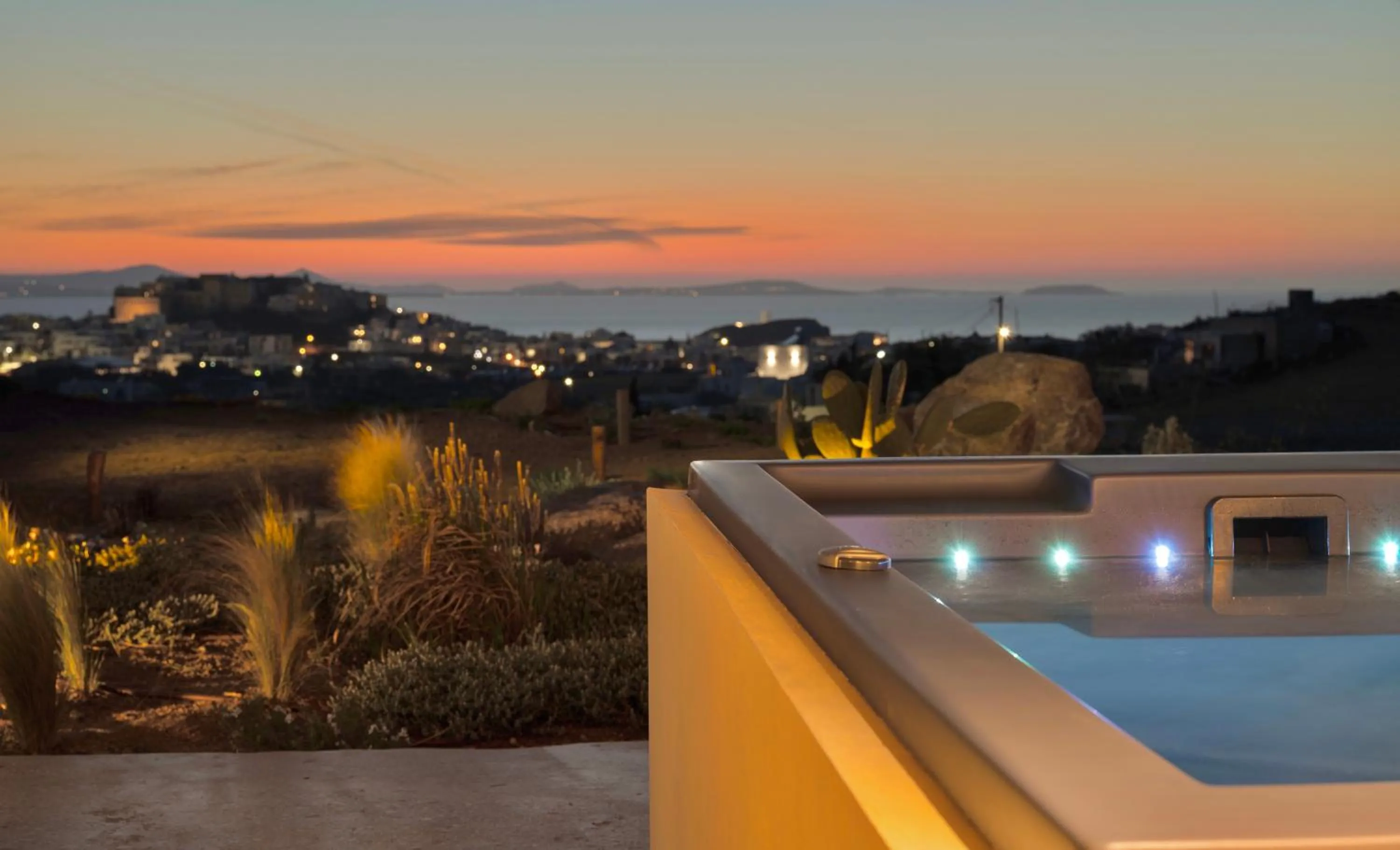 Night in Opuntia Suites