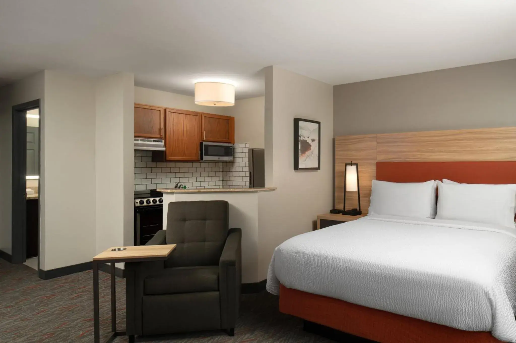 Photo of the whole room, Bed in Candlewood Suites St Louis St Charles, an IHG Hotel
