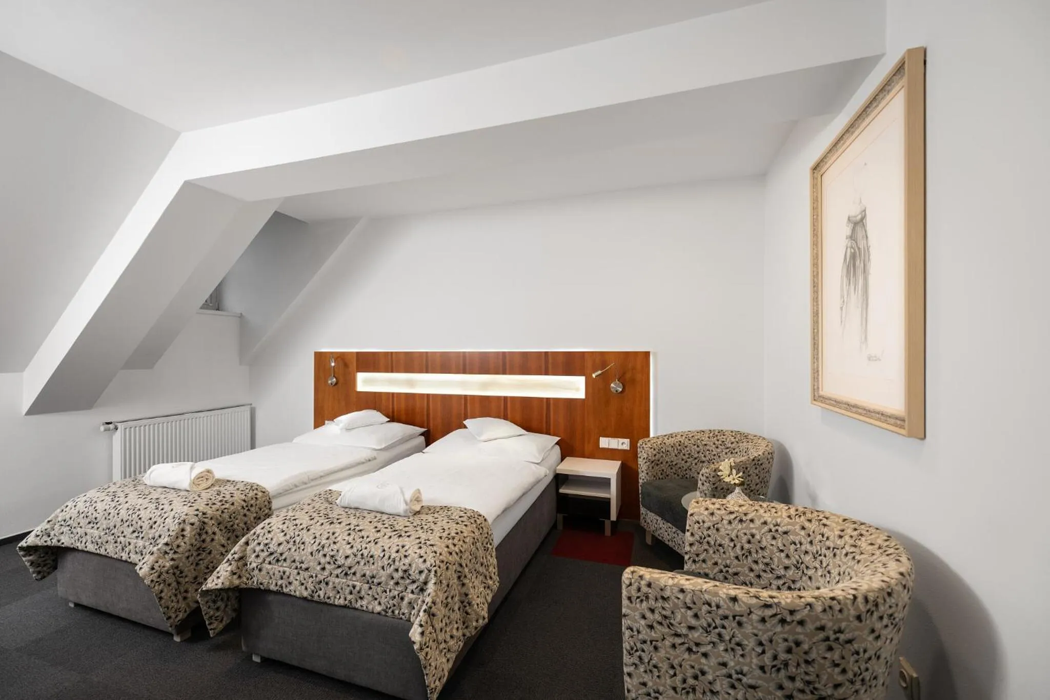 Property building, Bed in Zámeček Petrovice