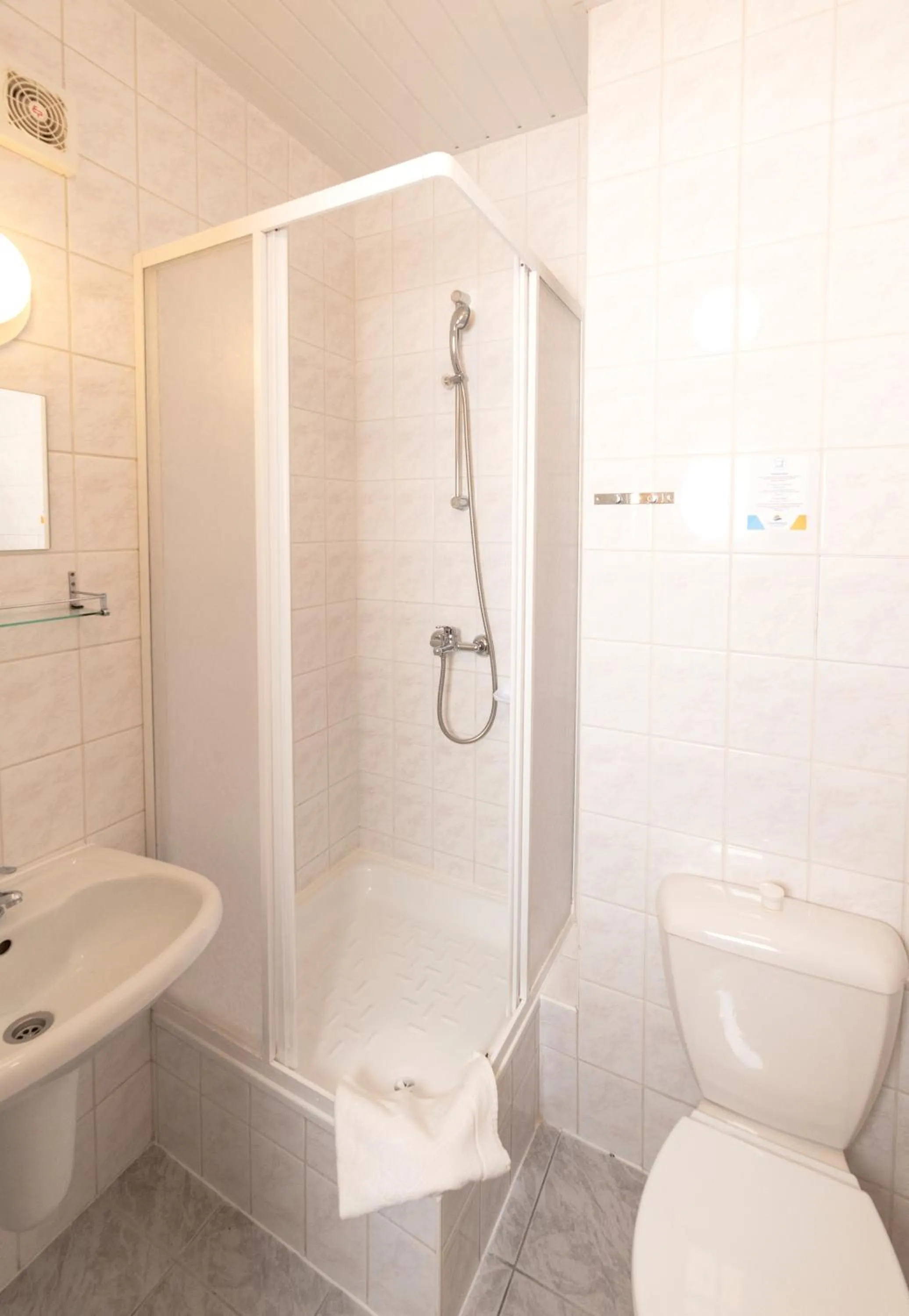 Shower in Interferie Chalkozyn w Kołobrzegu