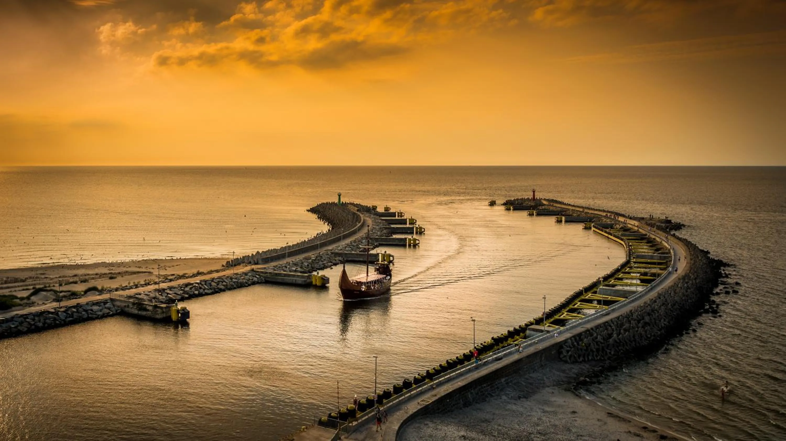 Nearby landmark in Interferie Chalkozyn w Kołobrzegu
