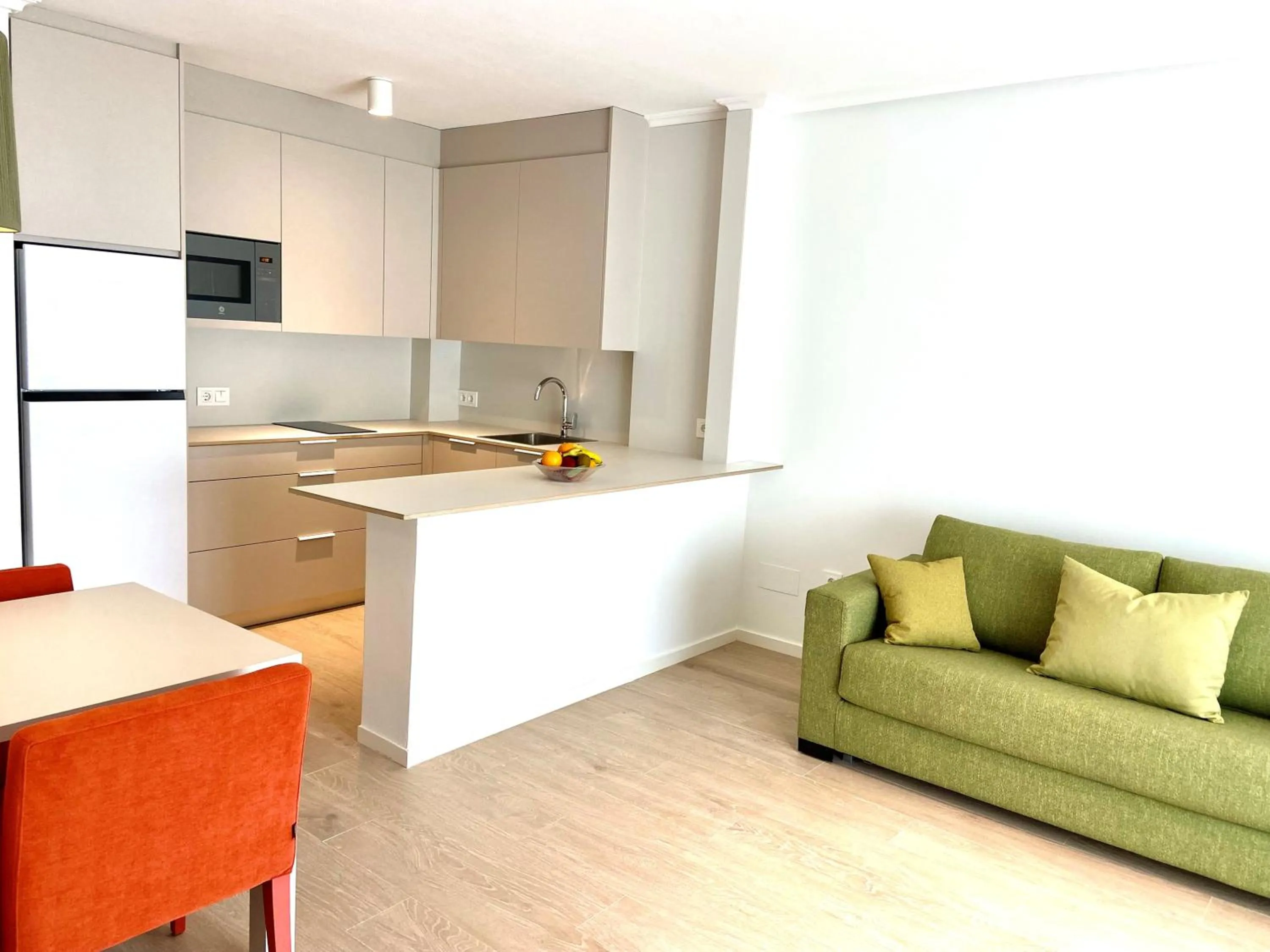 Kitchen or kitchenette in Apartamentos 525 Los Narejos