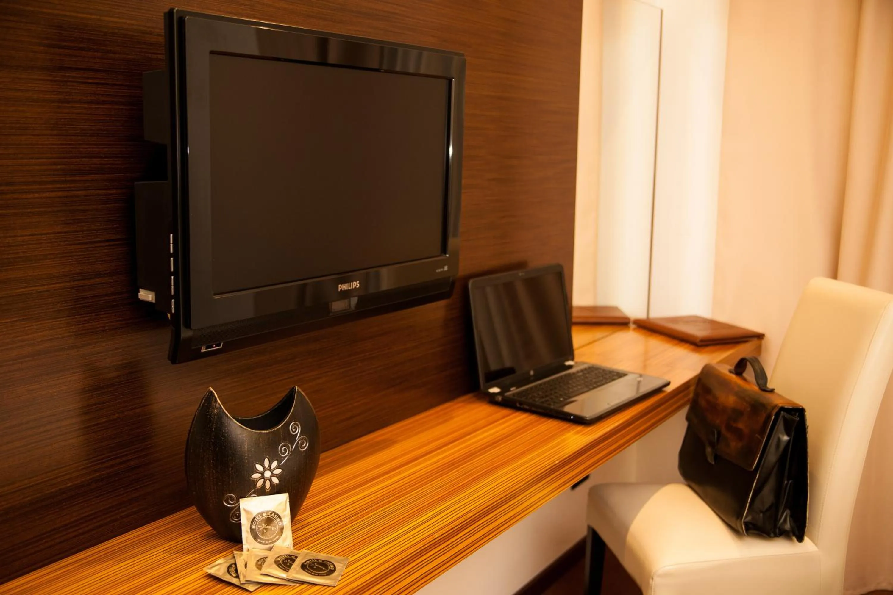 TV and multimedia in Gold Club Hotel & Casino