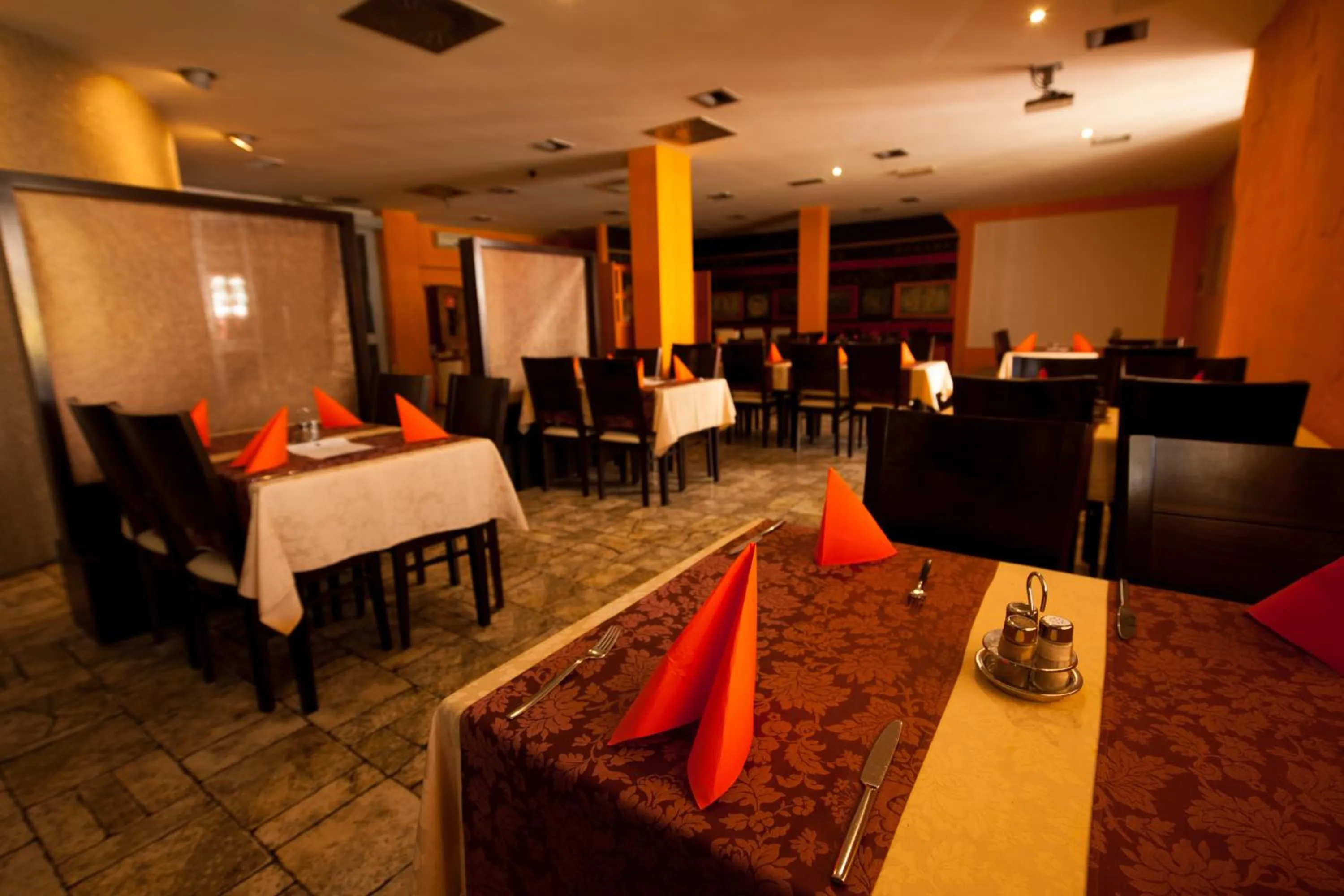 Restaurant/places to eat in Gold Club Hotel & Casino