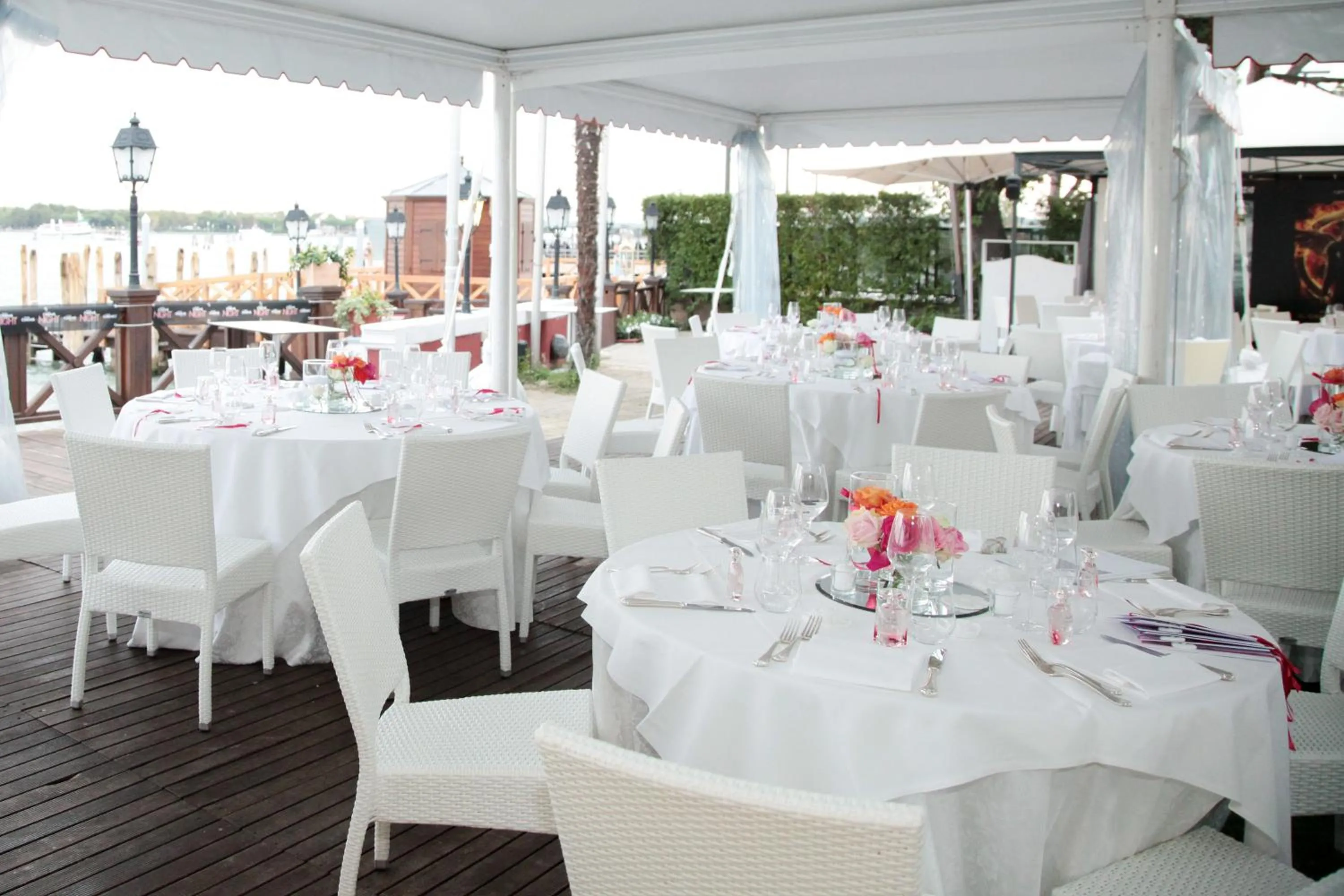 Restaurant/places to eat in Hotel Villa Laguna