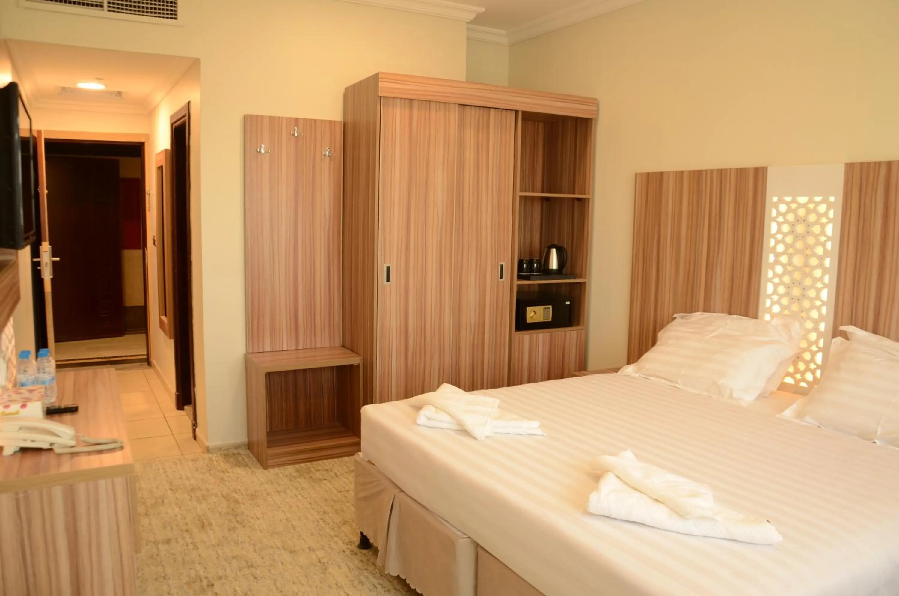 Photo of the whole room, Bed in Artal Taiba Hotel