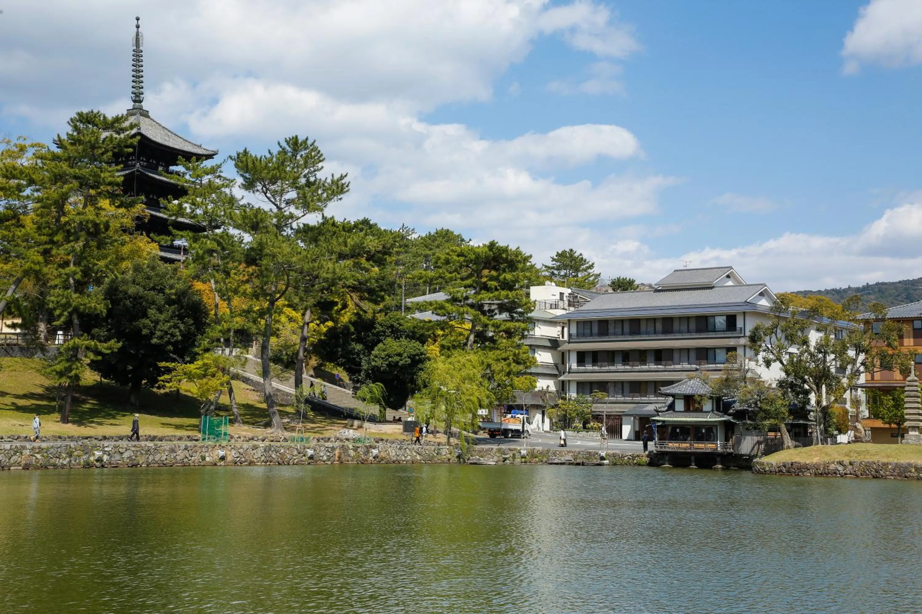 Property building in Yoshidaya Ryokan よしだや