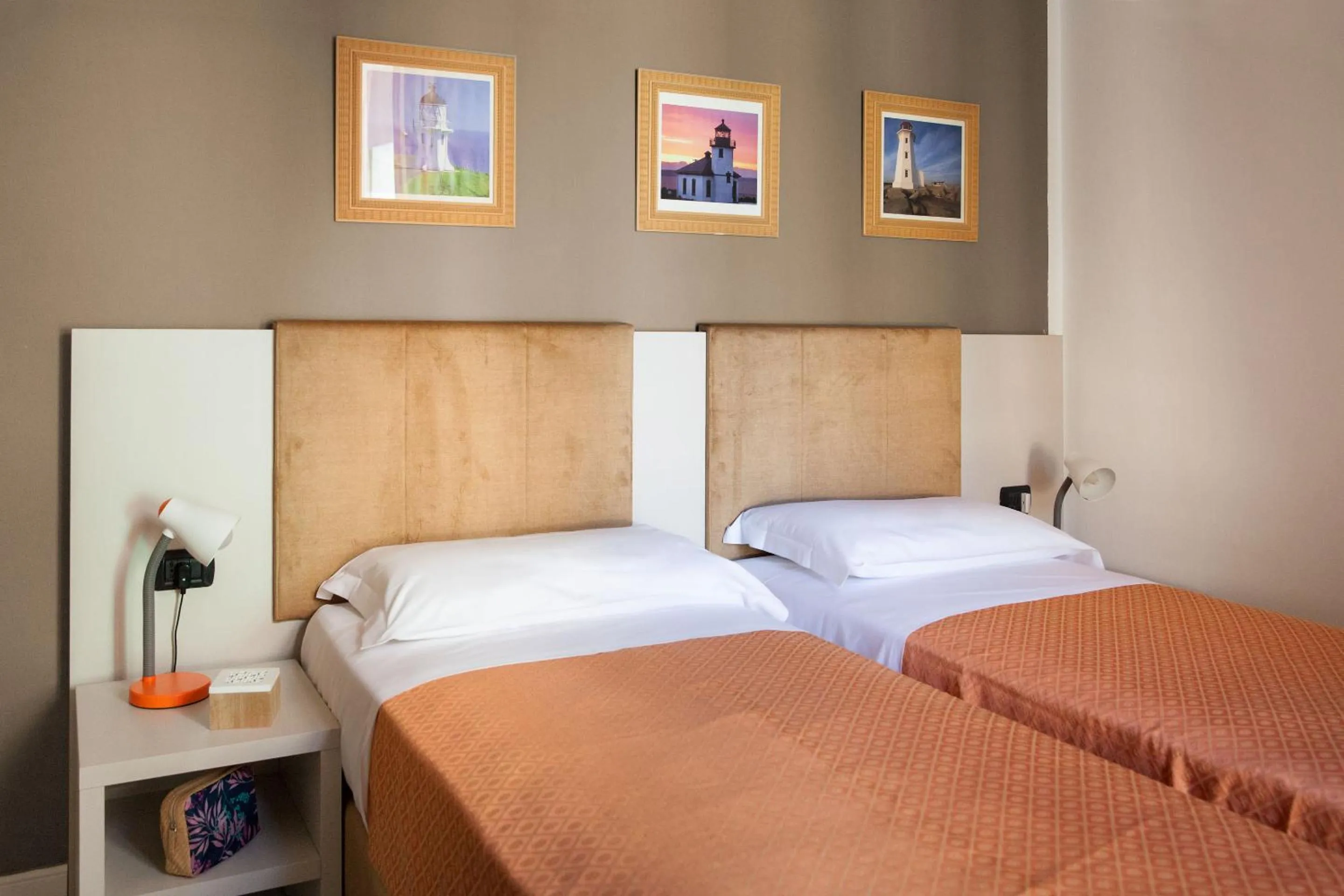 Bed in Albergo La Piazzetta