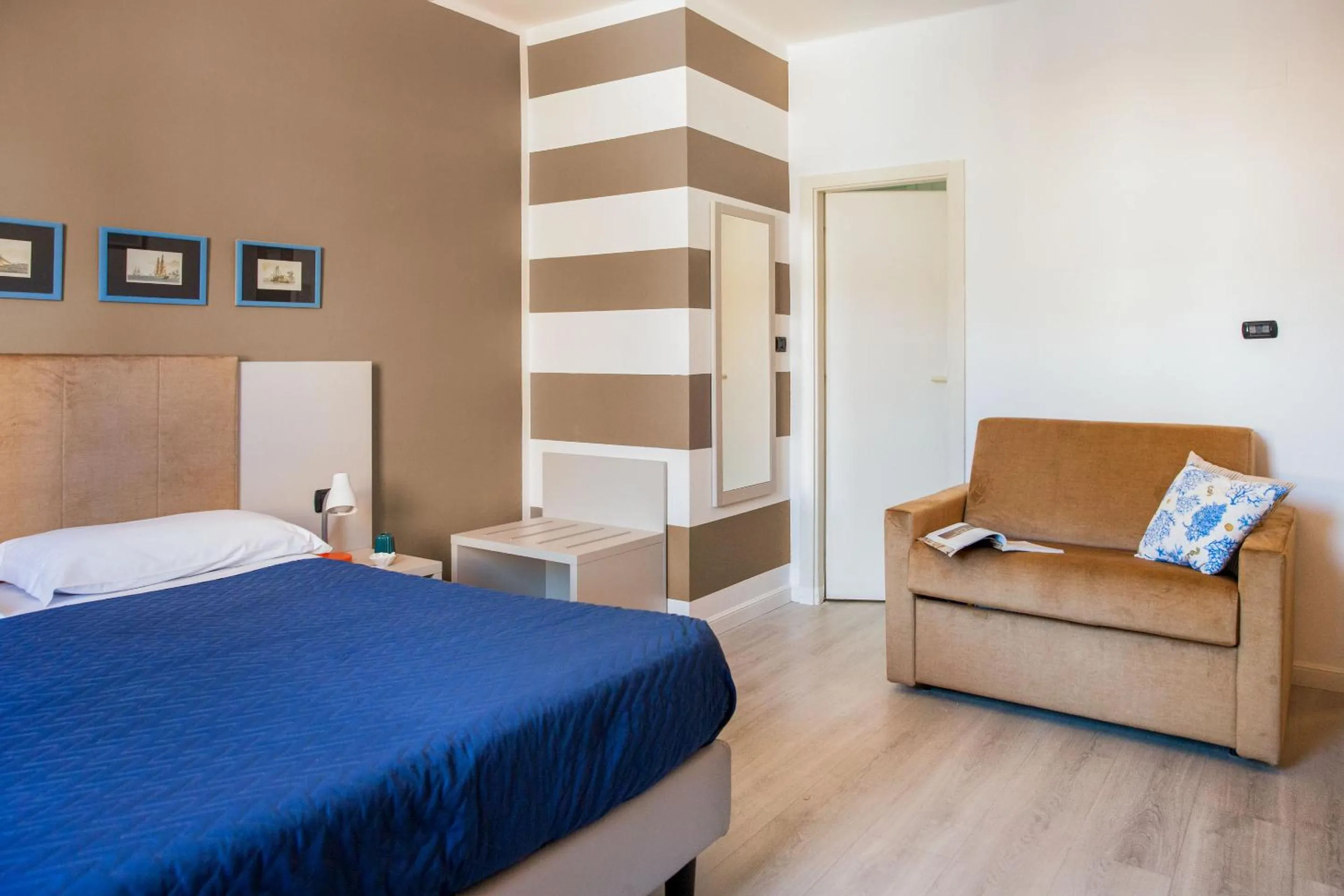 Bed in Albergo La Piazzetta