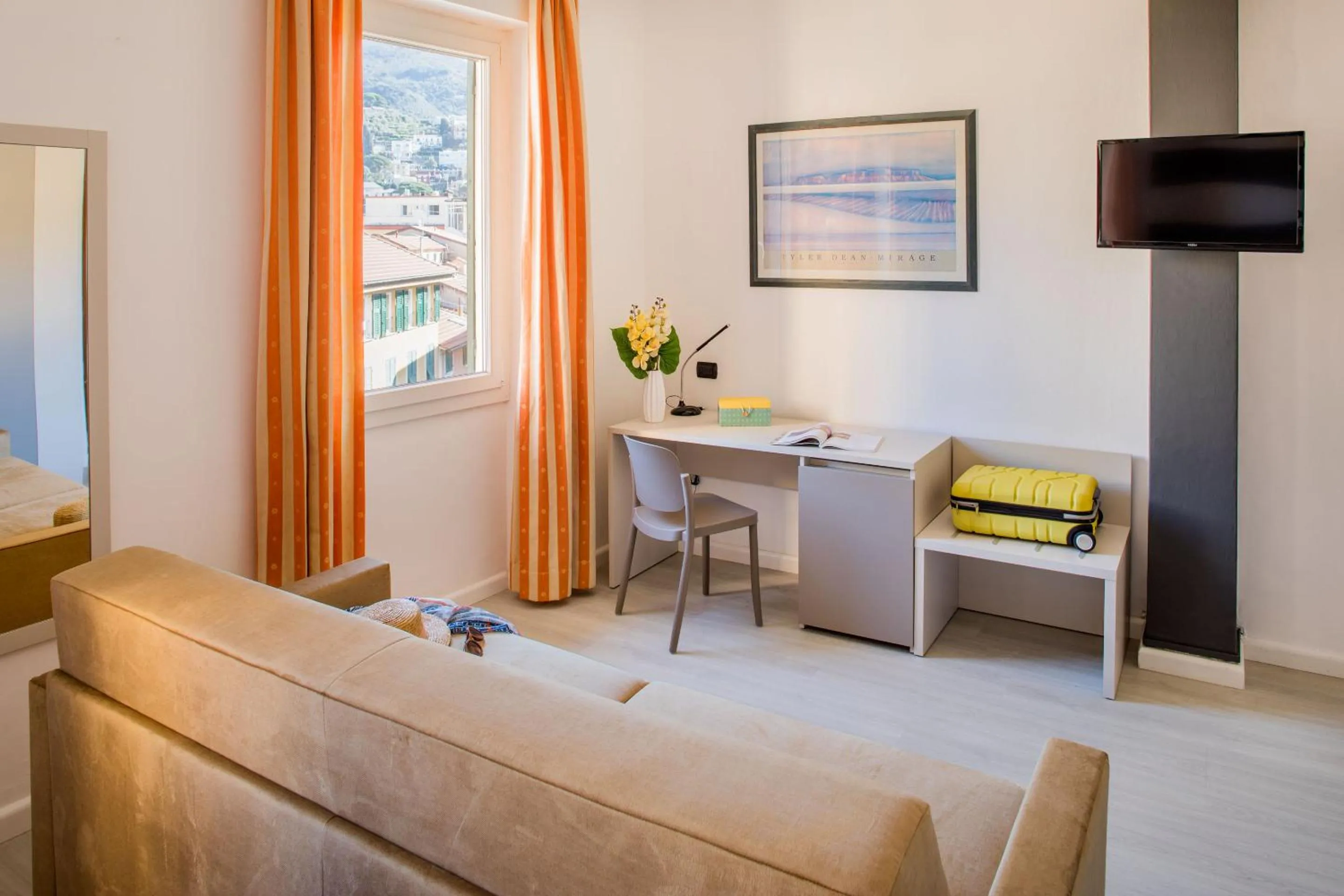 Bed in Albergo La Piazzetta