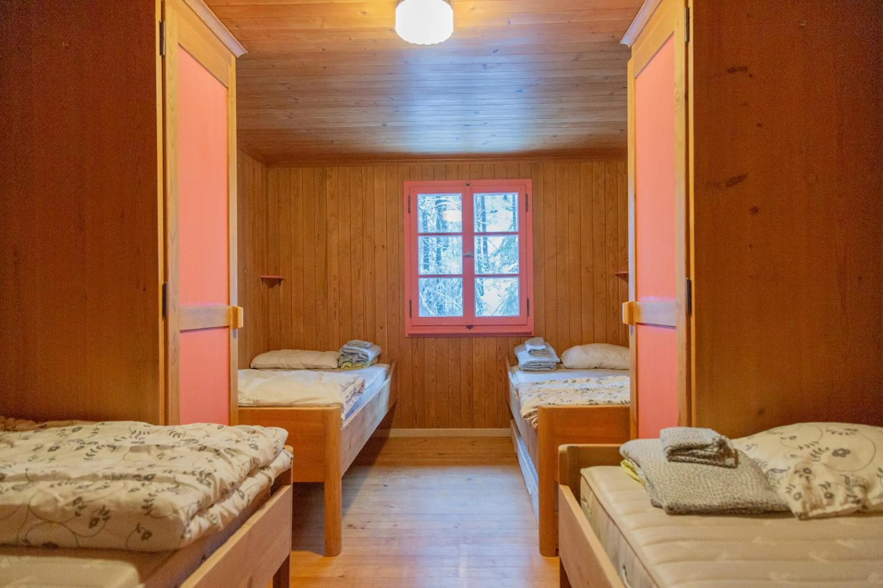 Bed in Kunst- und Naturfreundehaus Brünig