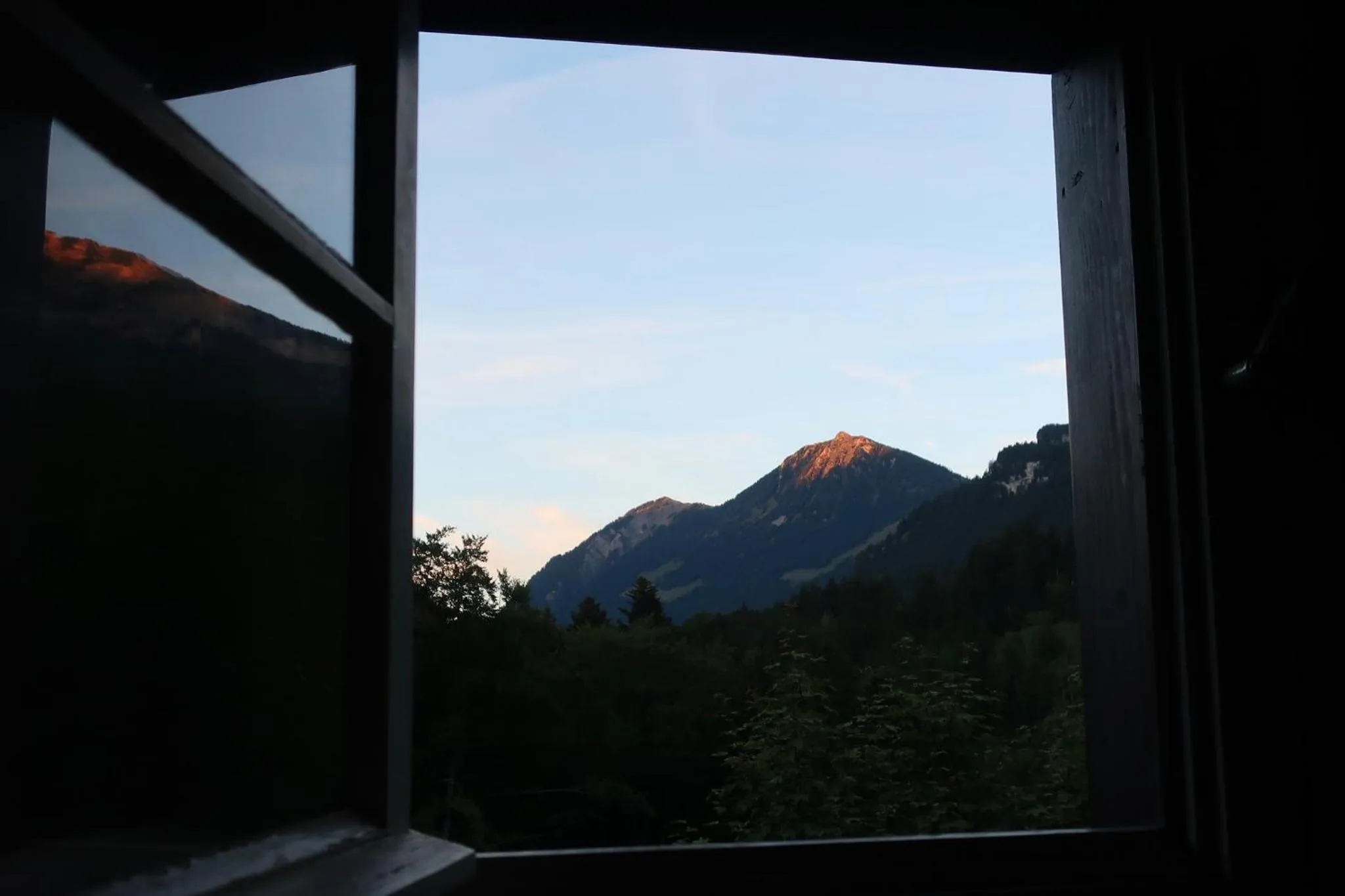 Natural landscape in Kunst- und Naturfreundehaus Brünig