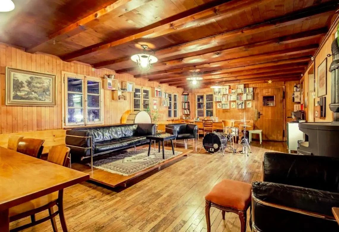 Living room in Kunst- und Naturfreundehaus Brünig