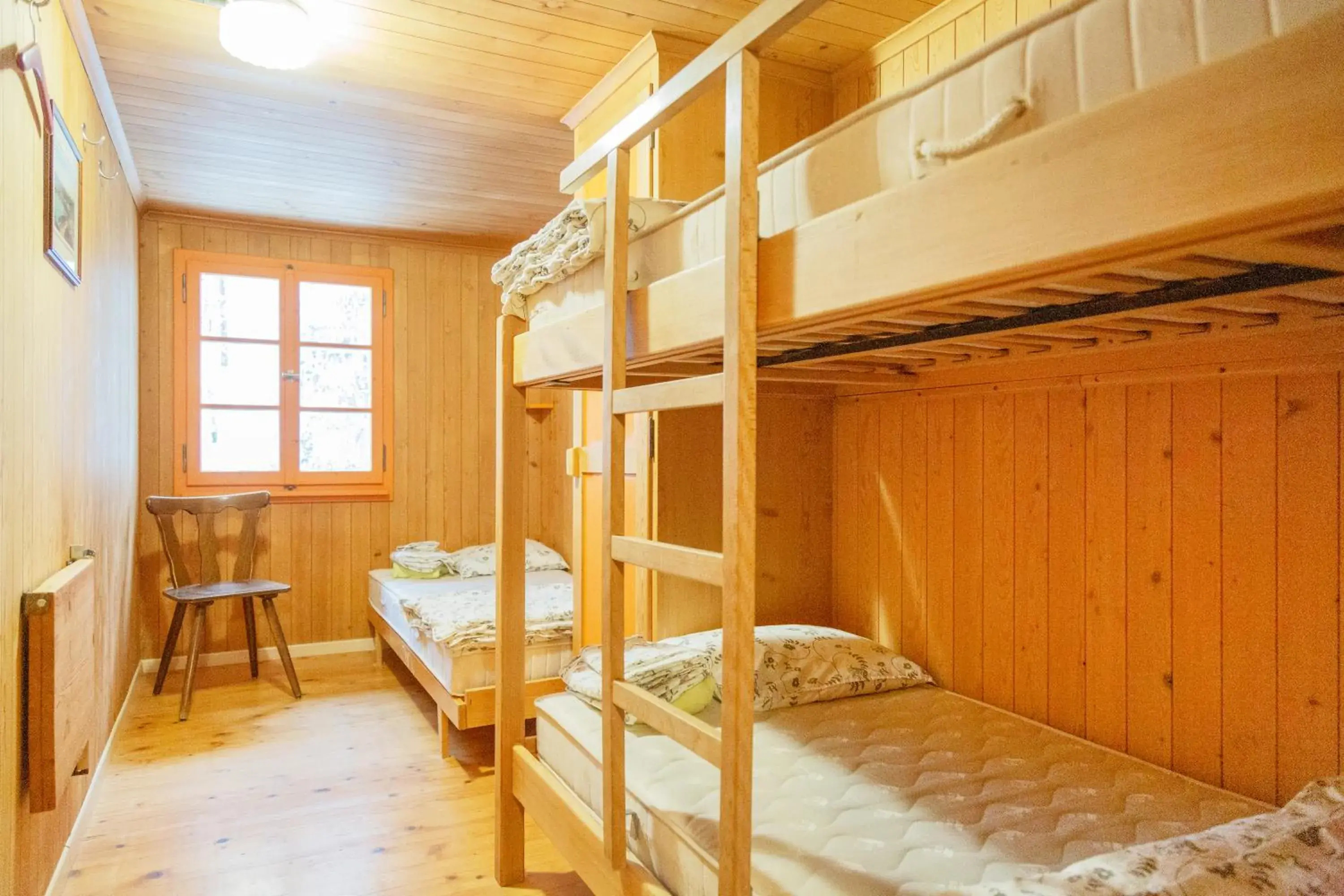 Triple Room in Kunst- und Naturfreundehaus Brünig Triple Room in Kunst- und Naturfreundehaus Brünig