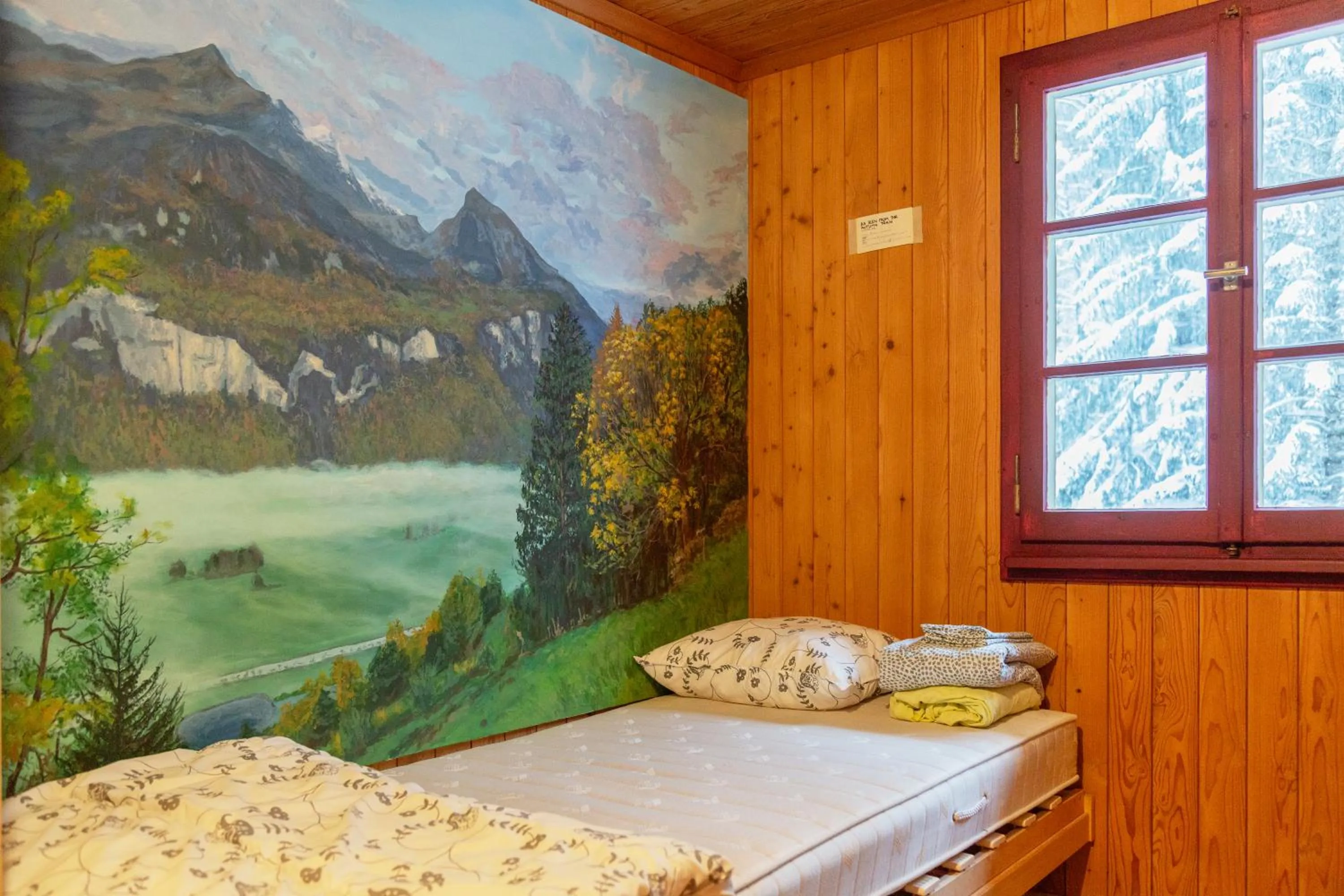 Bed in Kunst- und Naturfreundehaus Brünig