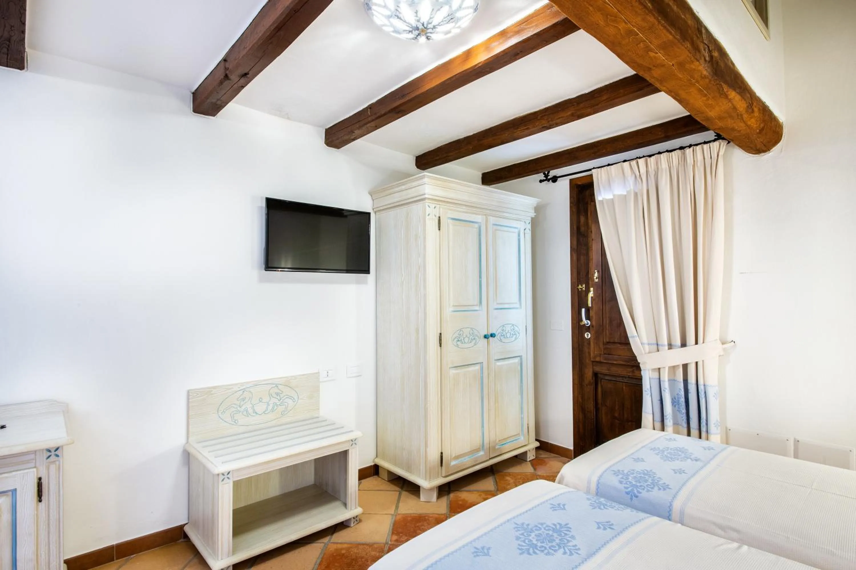 Bedroom, Bed in Hotel Costa Caddu