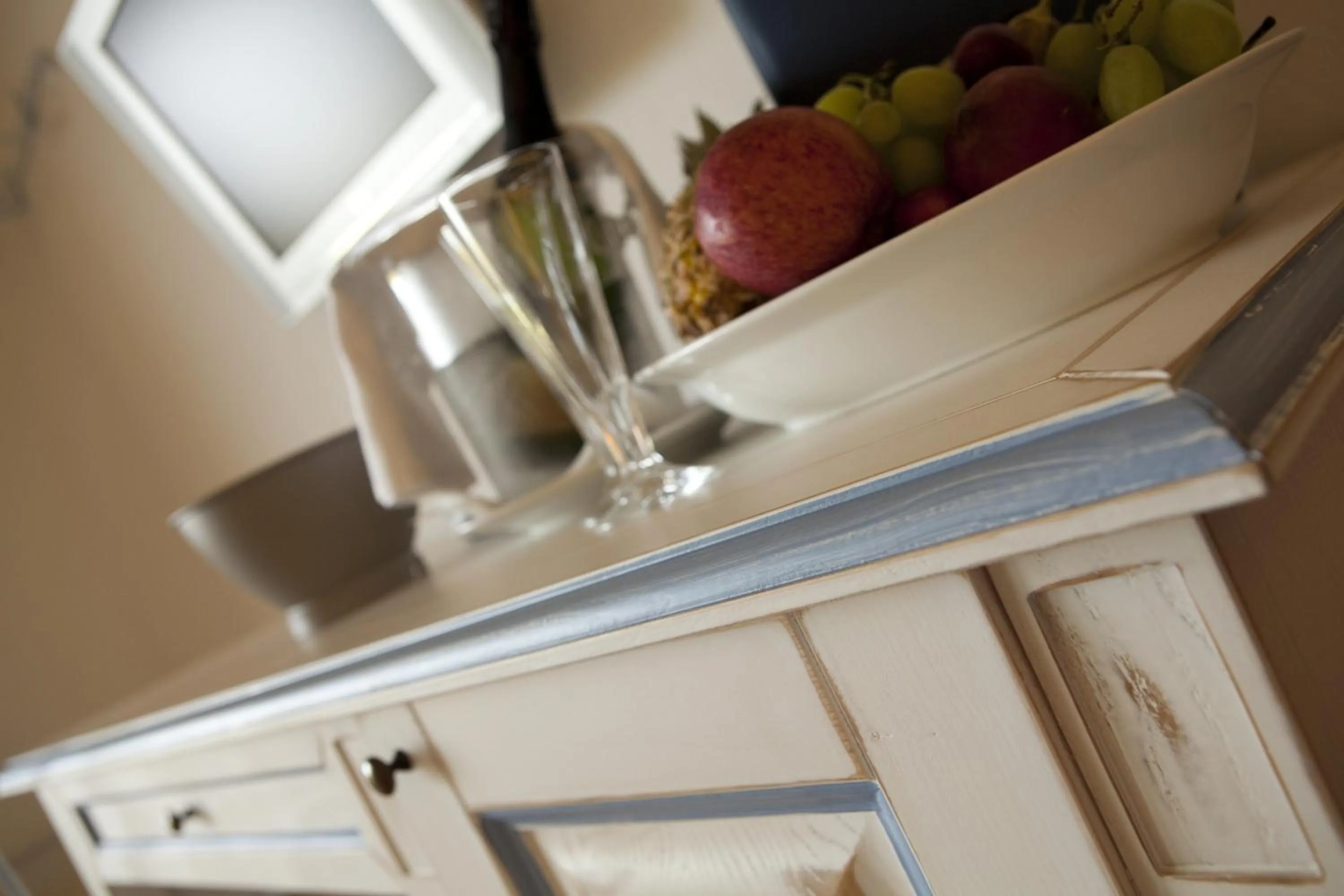 TV and multimedia in Hotel Costa Caddu