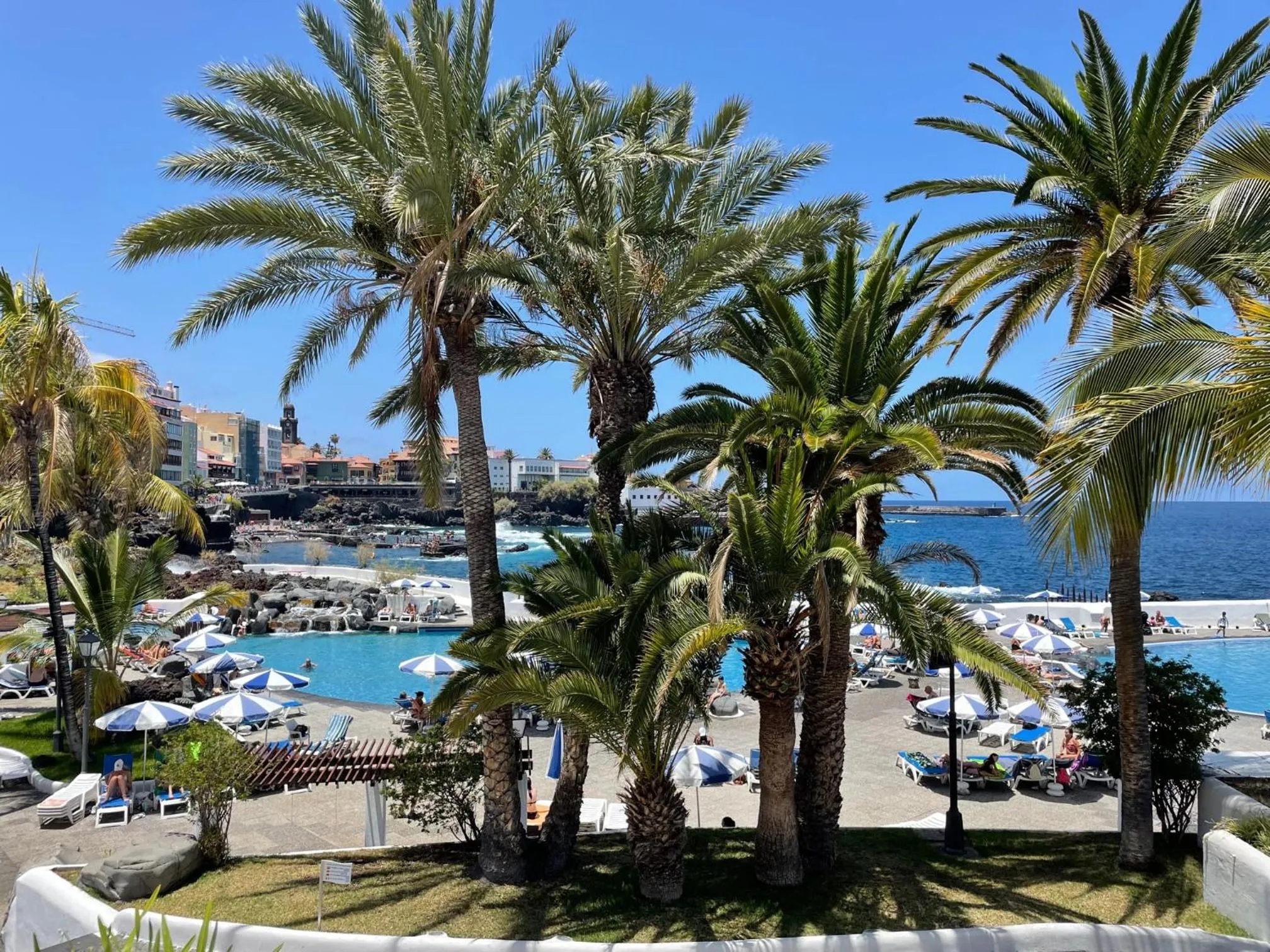 Off site in Club Apartments by Grupo Compostelana 5