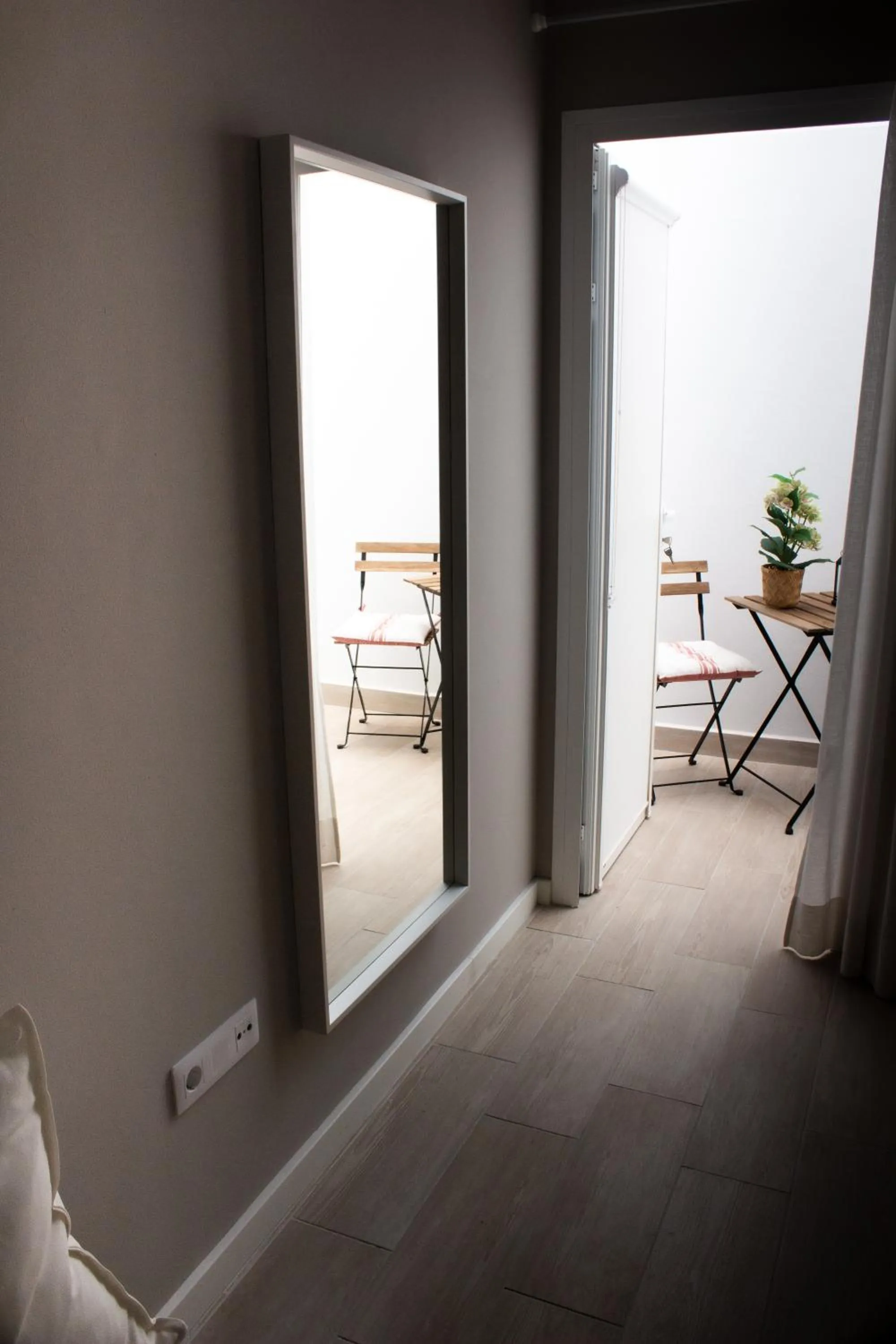 Decorative detail in Club Apartments by Grupo Compostelana 5