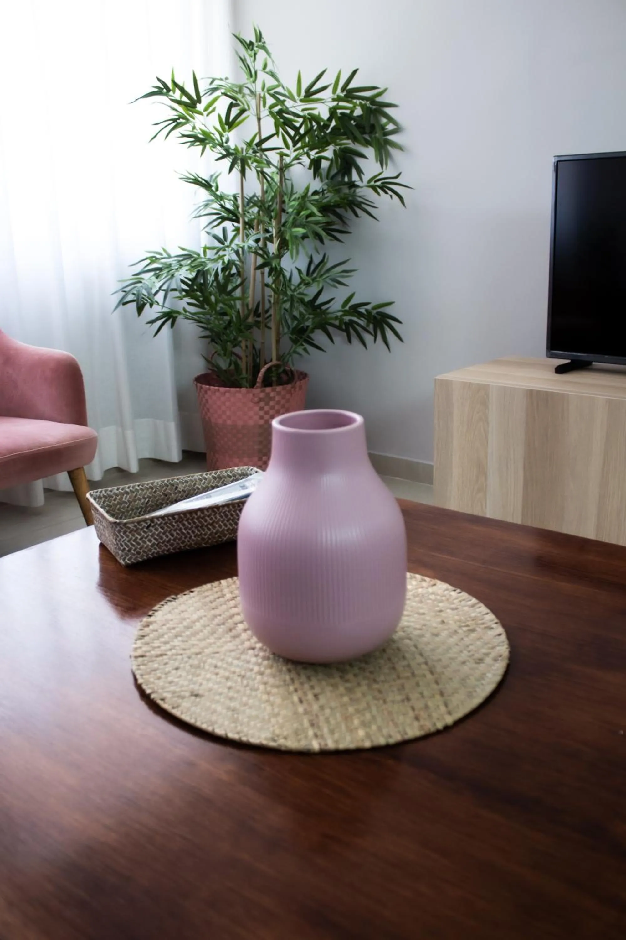 Living room in Club Apartments by Grupo Compostelana 5