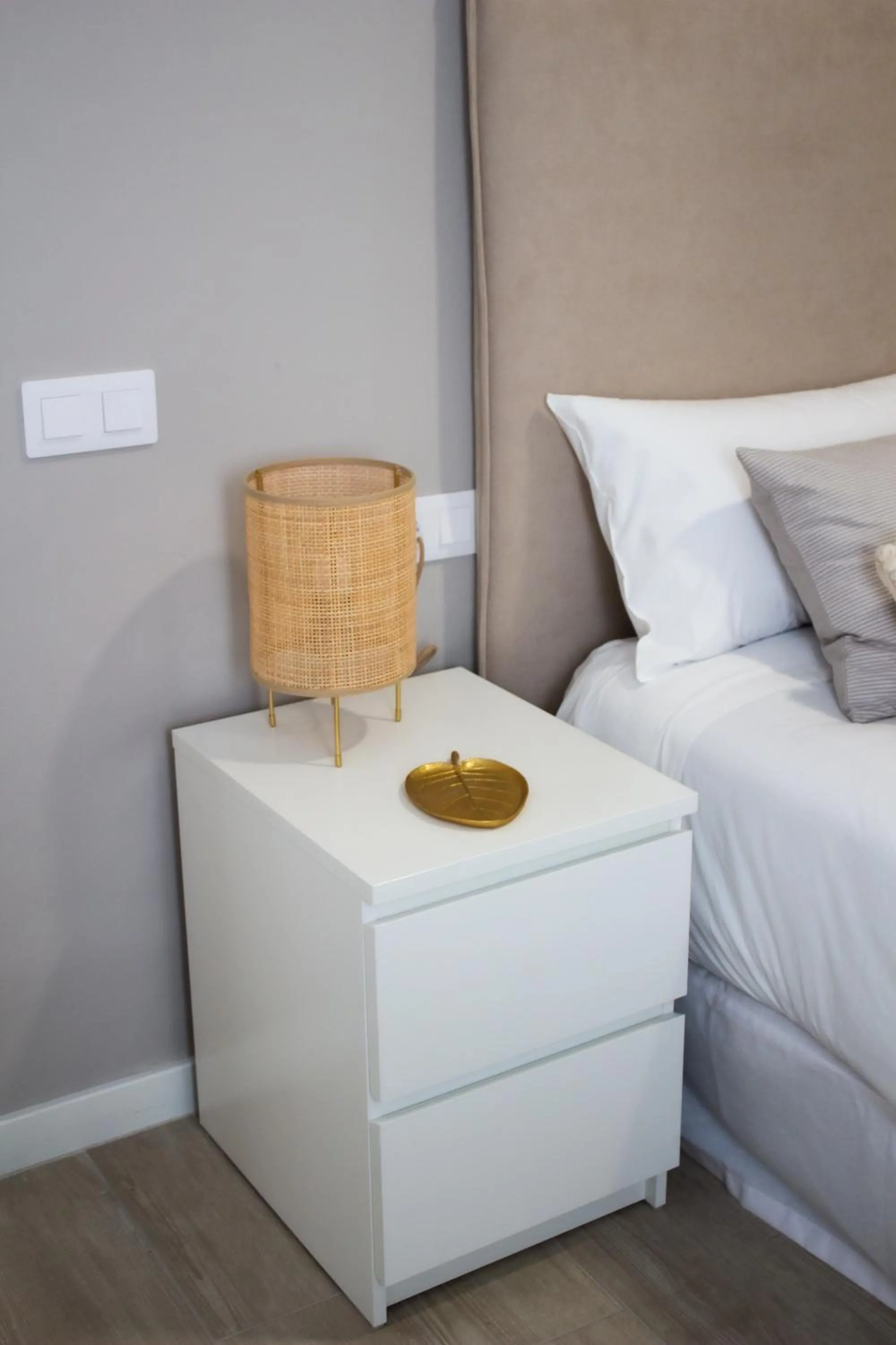 Decorative detail, Bed in Club Apartments by Grupo Compostelana 5