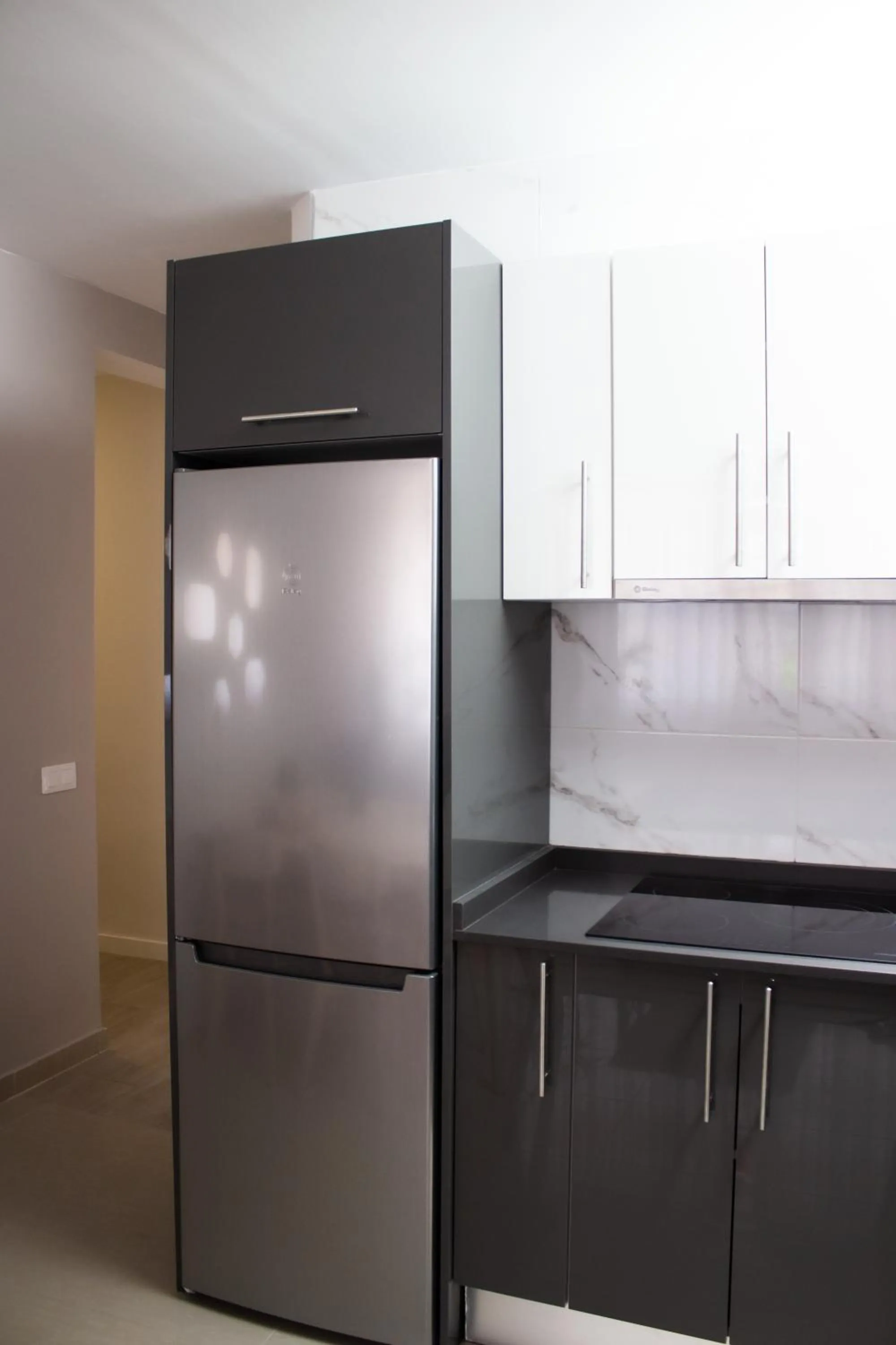 Kitchen or kitchenette in Club Apartments by Grupo Compostelana 5