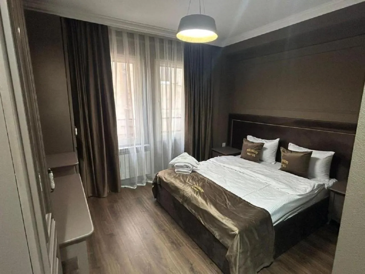 Bed in Parliament Hotel Baku